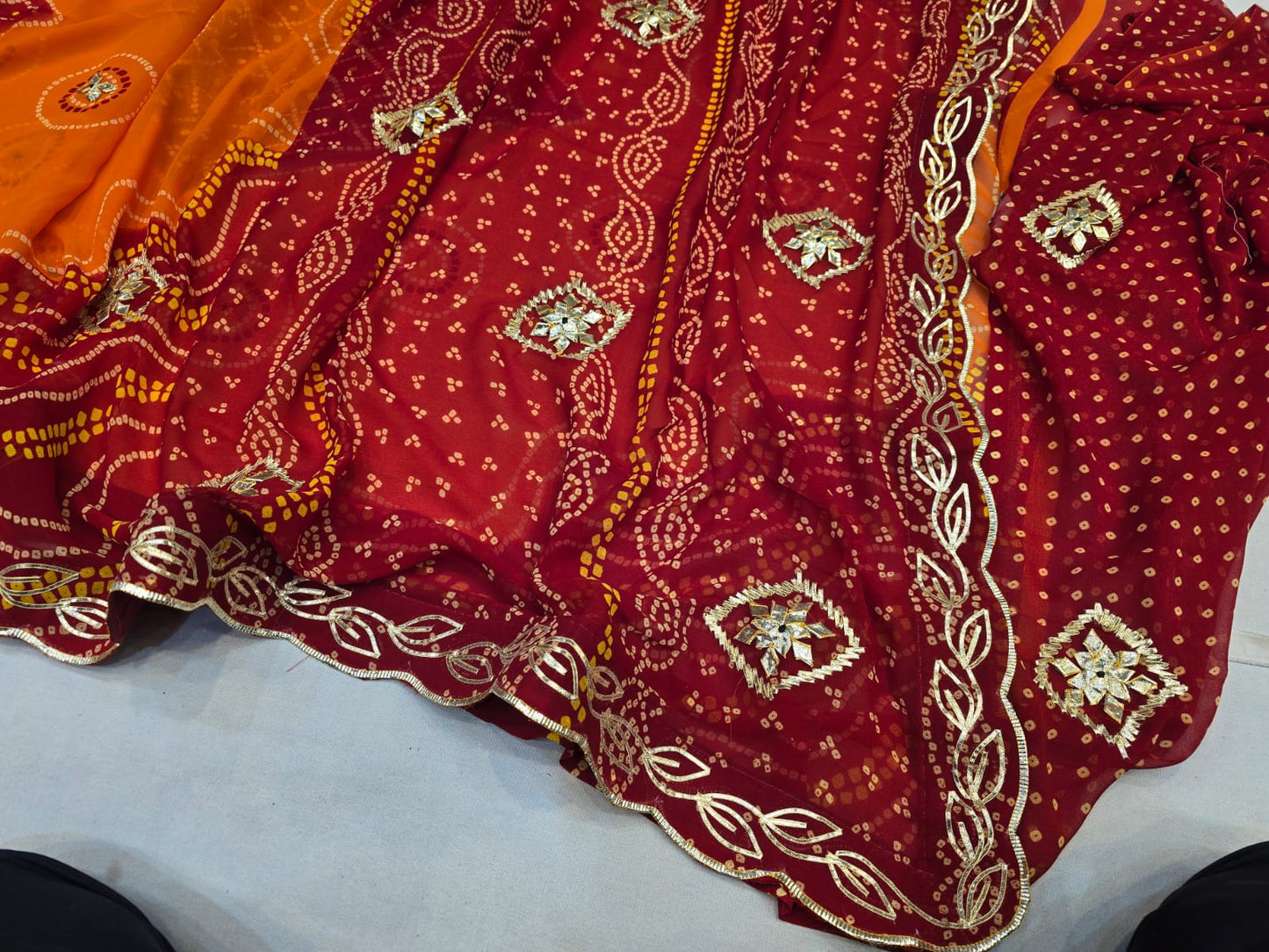 Kayatri Pure Georgette Patang Pila Bandhej Saree