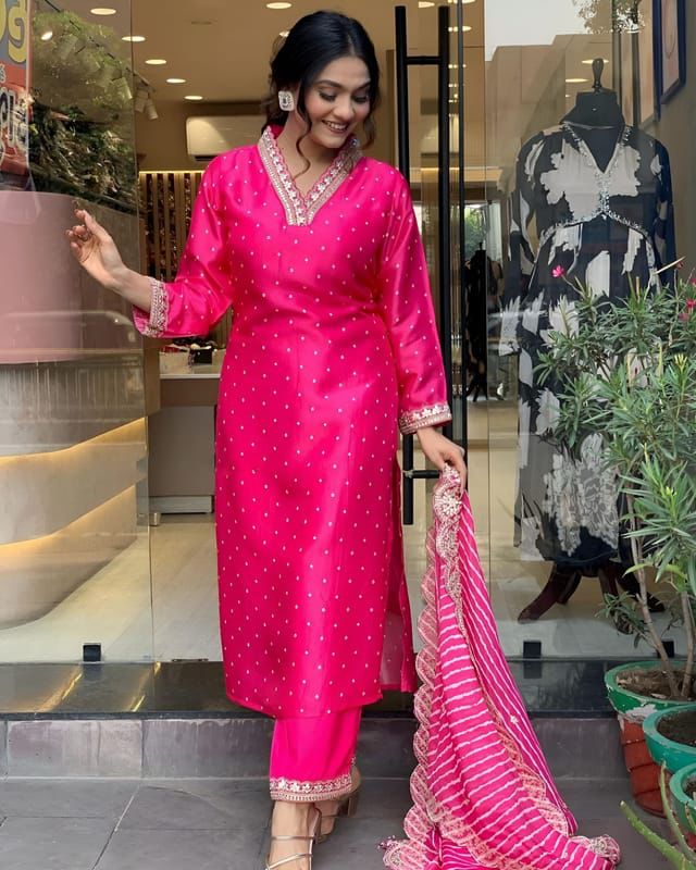 Kayatri Launching Leheriya Designers Suit