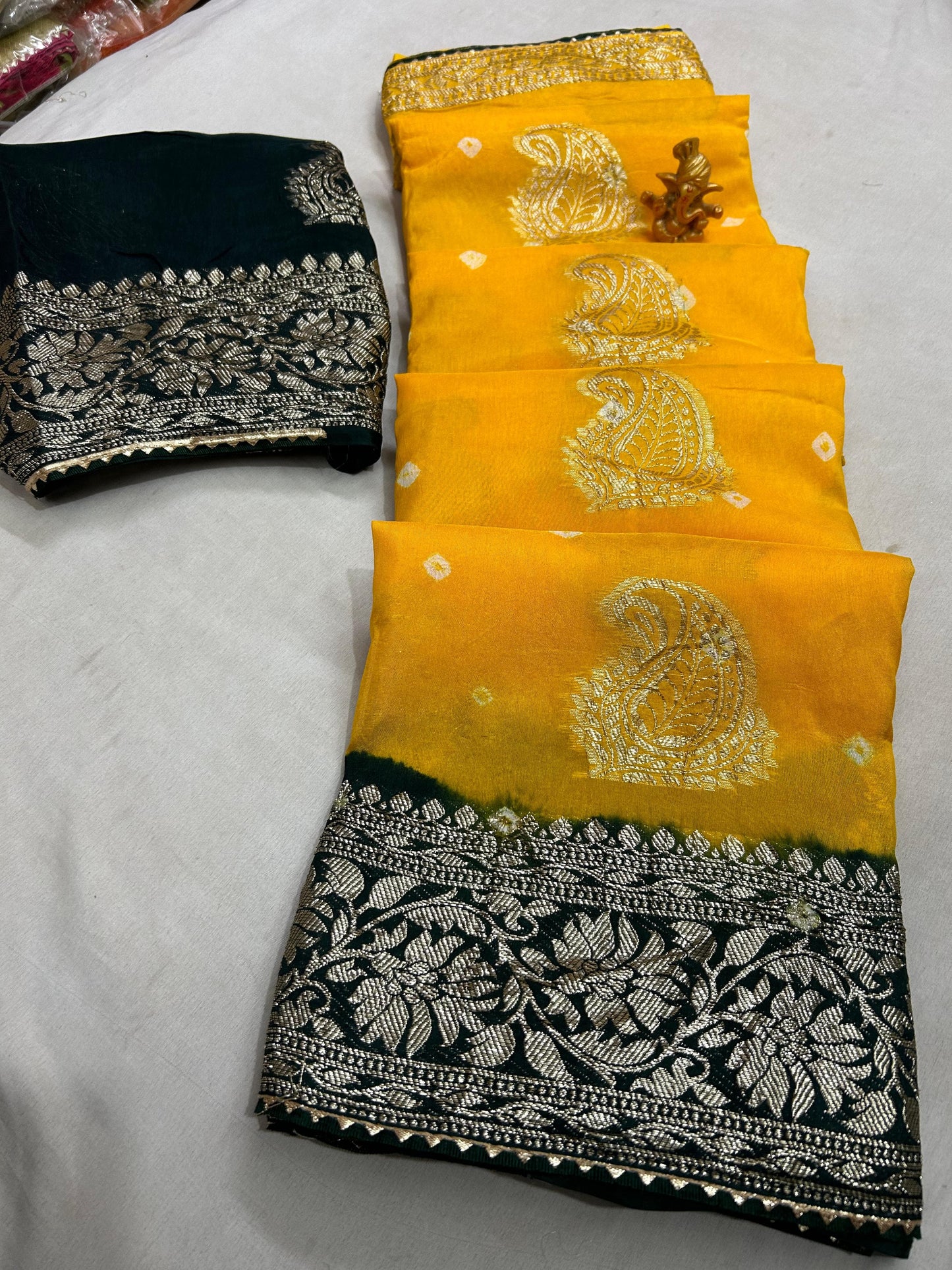 Kayatri New Pure Russian Keri Dola Silk Gulti Bandhej Saree