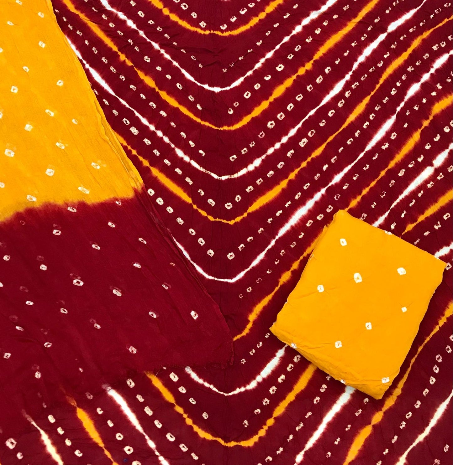 Kayatri Pure Rayon Leheriya Petern Bandhani Hand Bandhej Suit