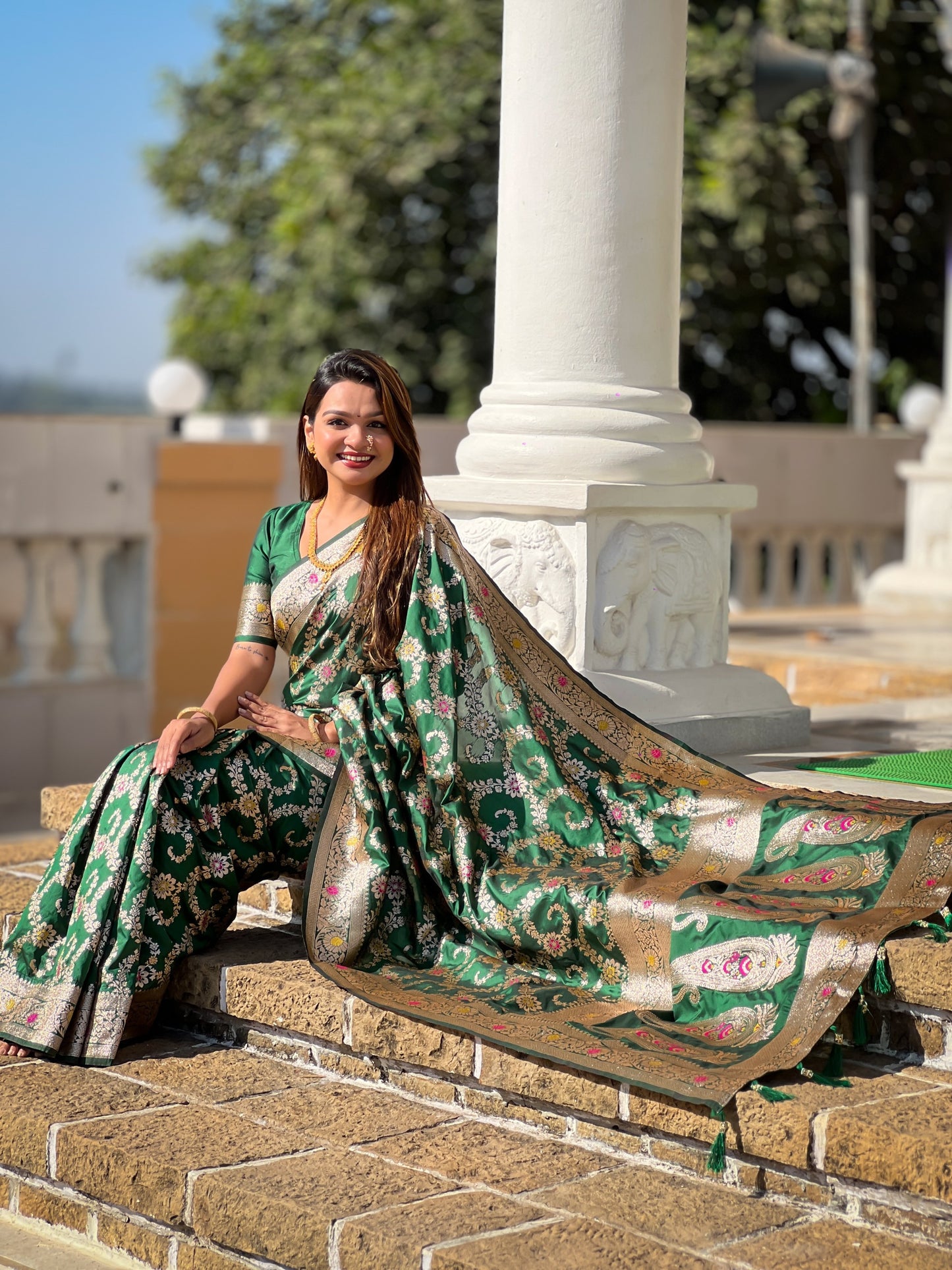 Kayatri New Pure Banarasi Silk With Meenakari Zari Weaving Saree