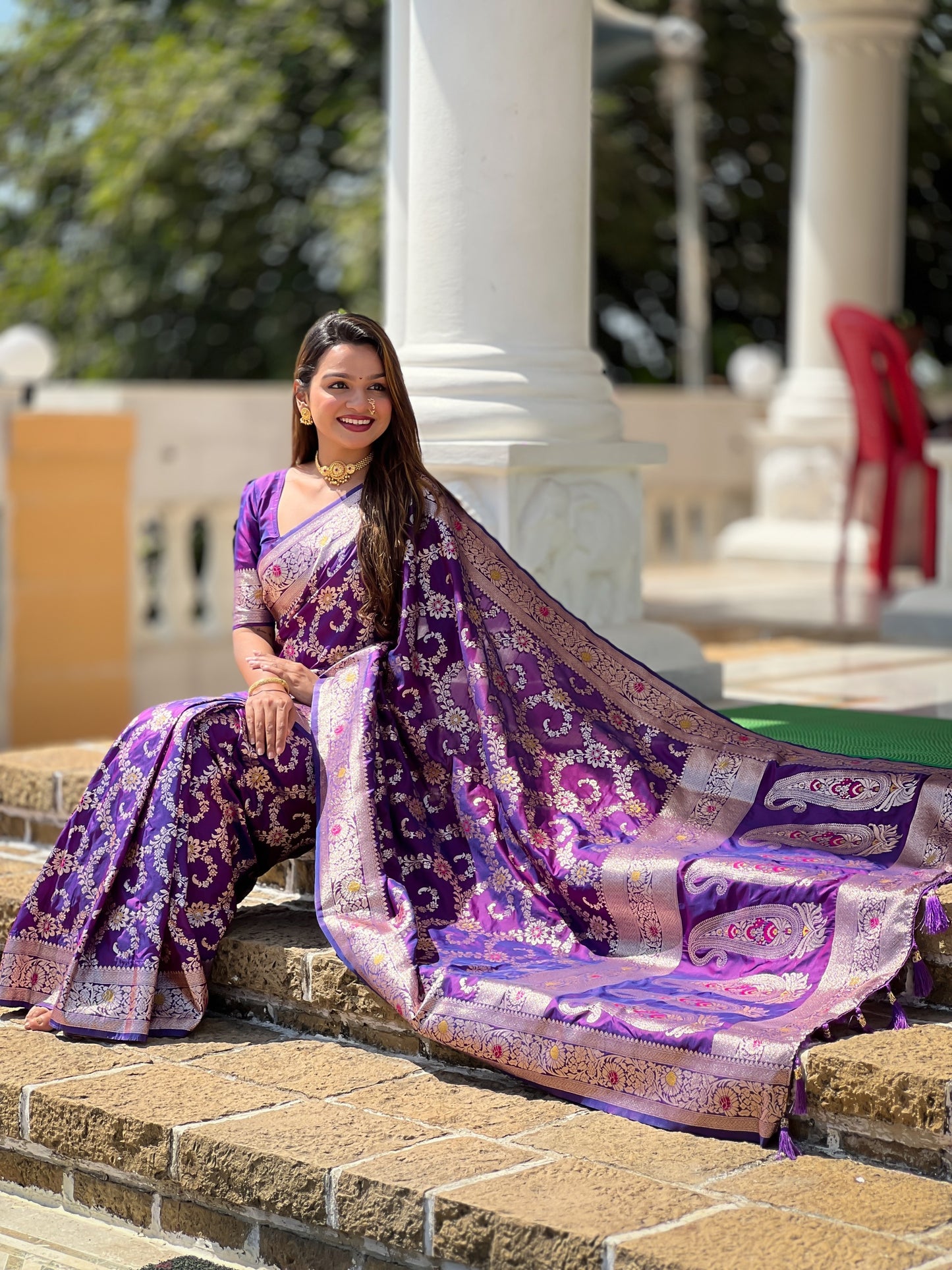 Kayatri New Pure Banarasi Silk With Meenakari Zari Weaving Saree