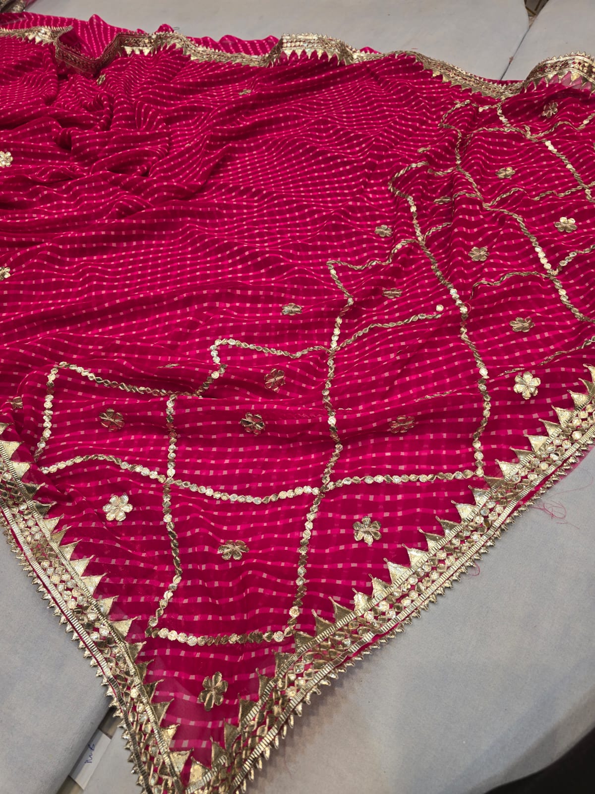 Kayatri New Georgette Mothra Leheriya Saree