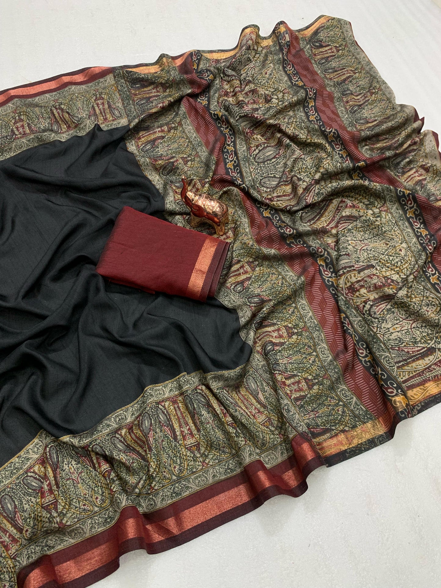 Kayatri New Pure soft black Maheshwari Silk Two tone printed saree