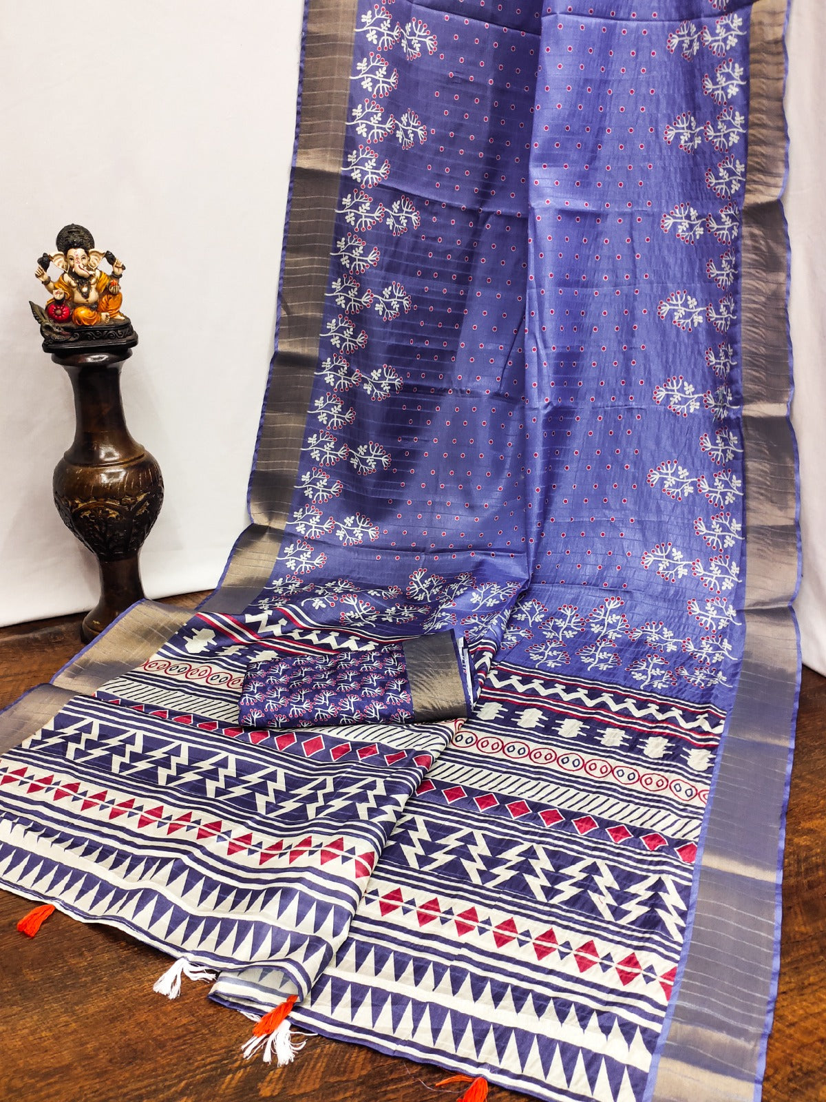 Kayatri New Pure Handloom Silk With Beautiful Print Saree