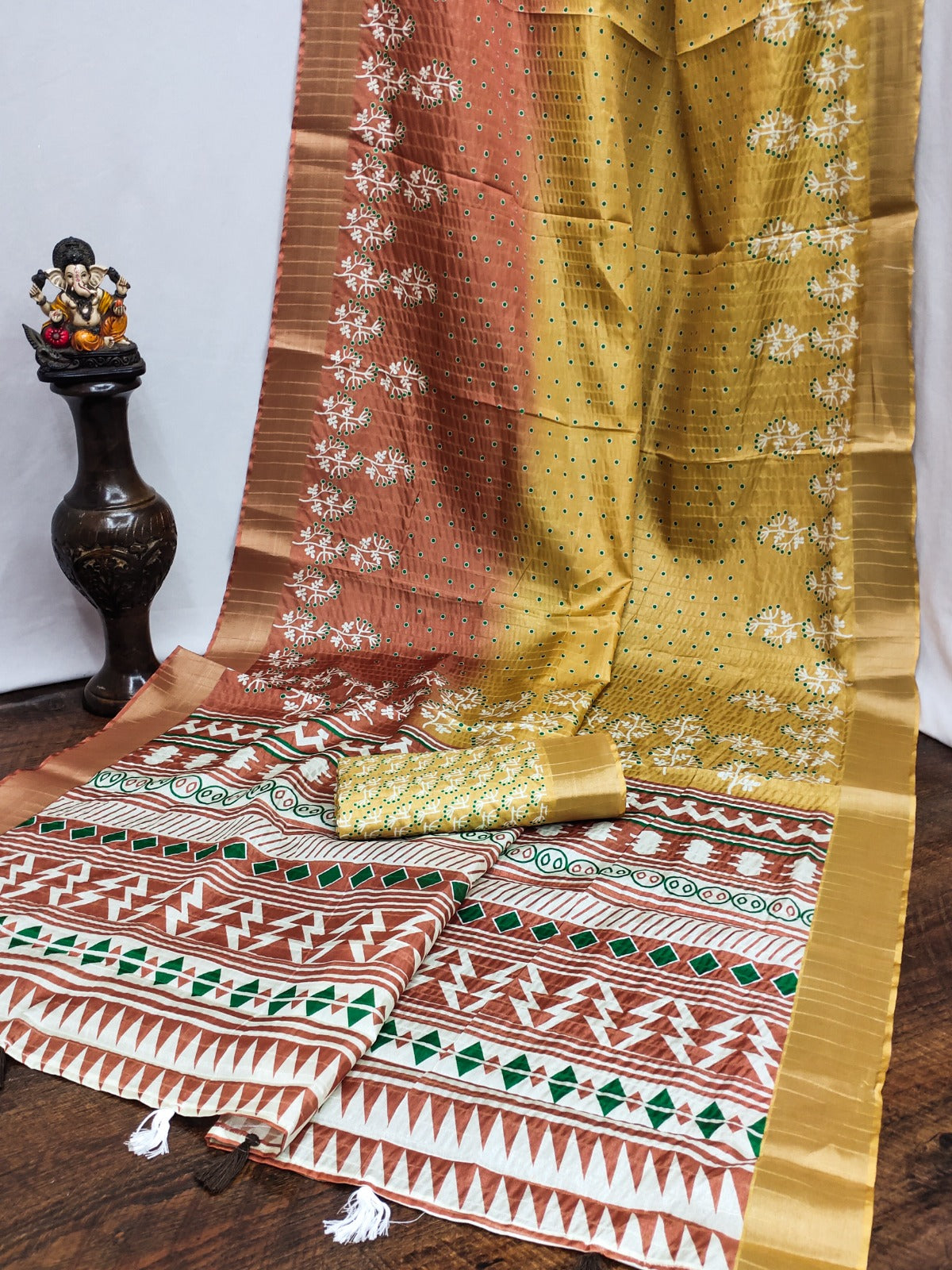 Kayatri New Pure Handloom Silk With Beautiful Print Saree