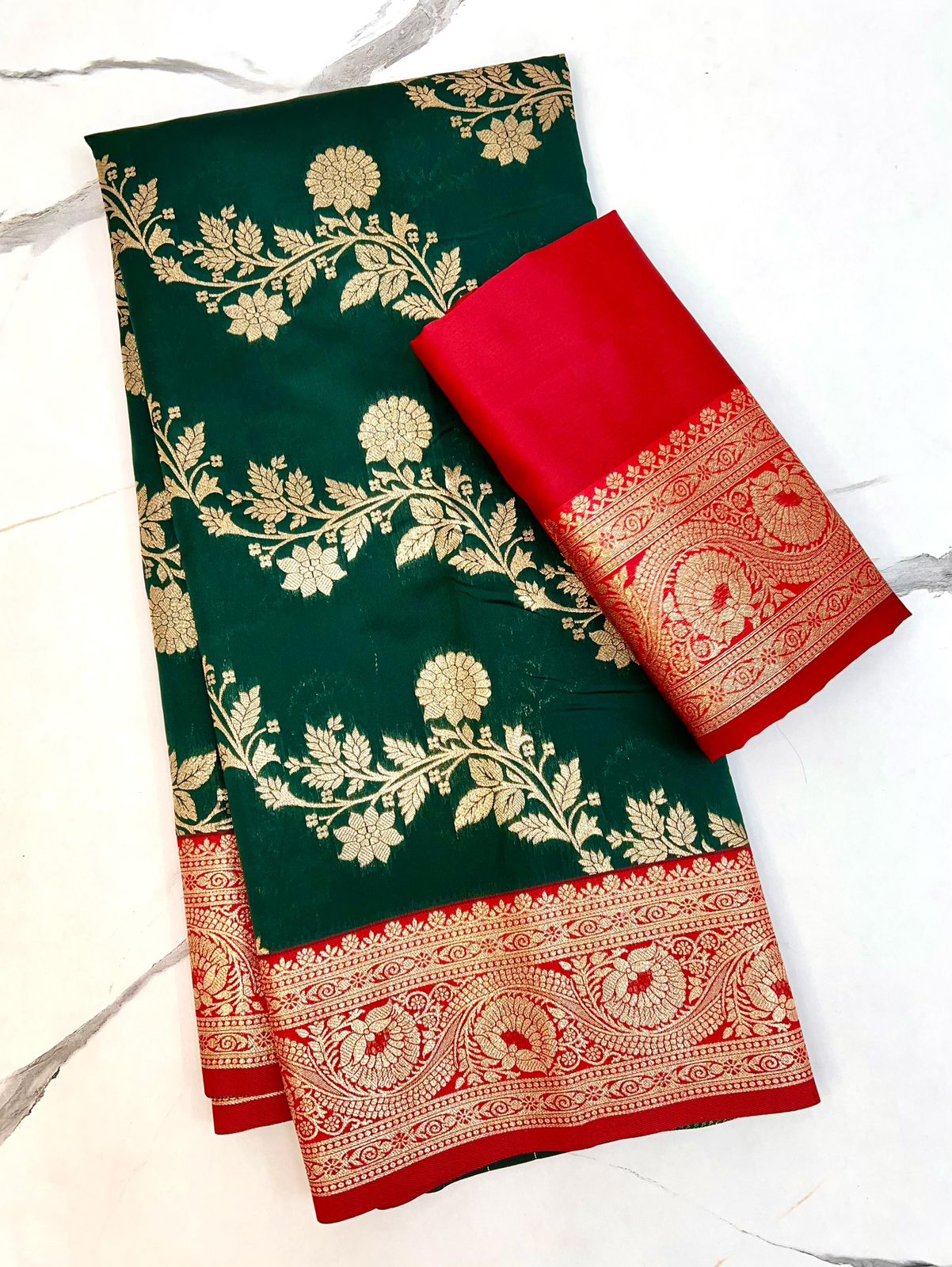 Kayatri New Designer Soft Silk Meenakari Zari Weaving Saree