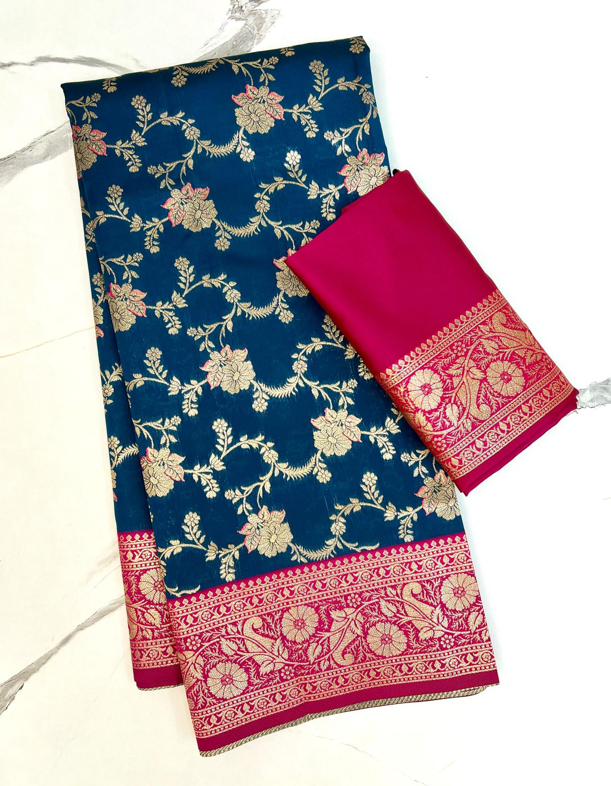 Kayatri New Designer Soft Silk Meenakari Zari Weaving Saree