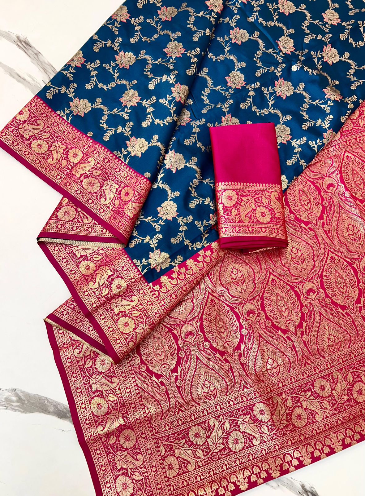 Kayatri New Designer Soft Silk Meenakari Zari Weaving Saree