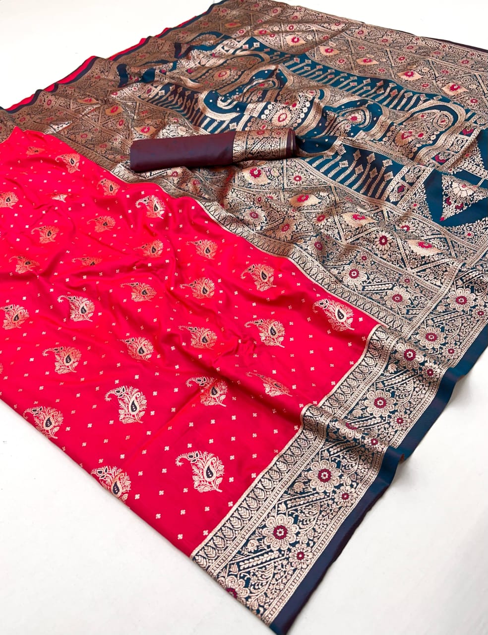 Kayatri New Soft Banarasi Silk Meenakari Weaving Saree