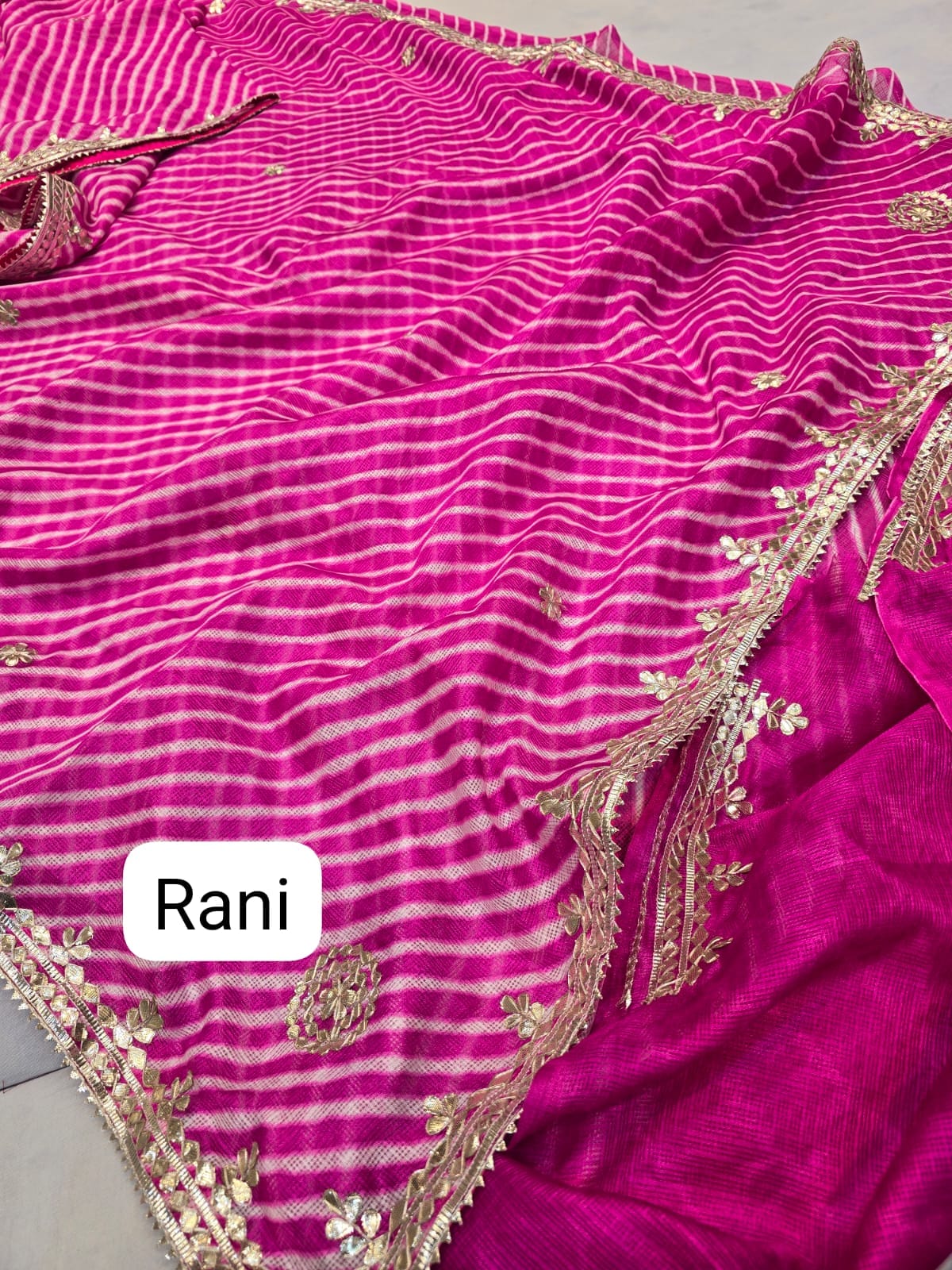 Kayatri New Pure Munga Cotton Checks Gotapatti Work Saree