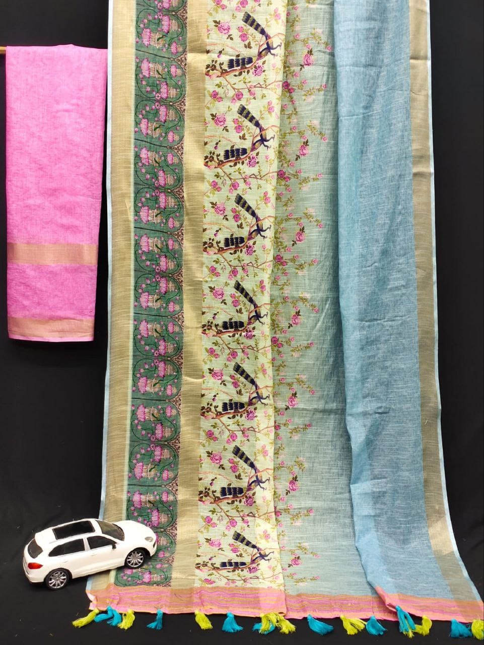 Kayatri New Gold Linen With Weaving Digital Print Saree