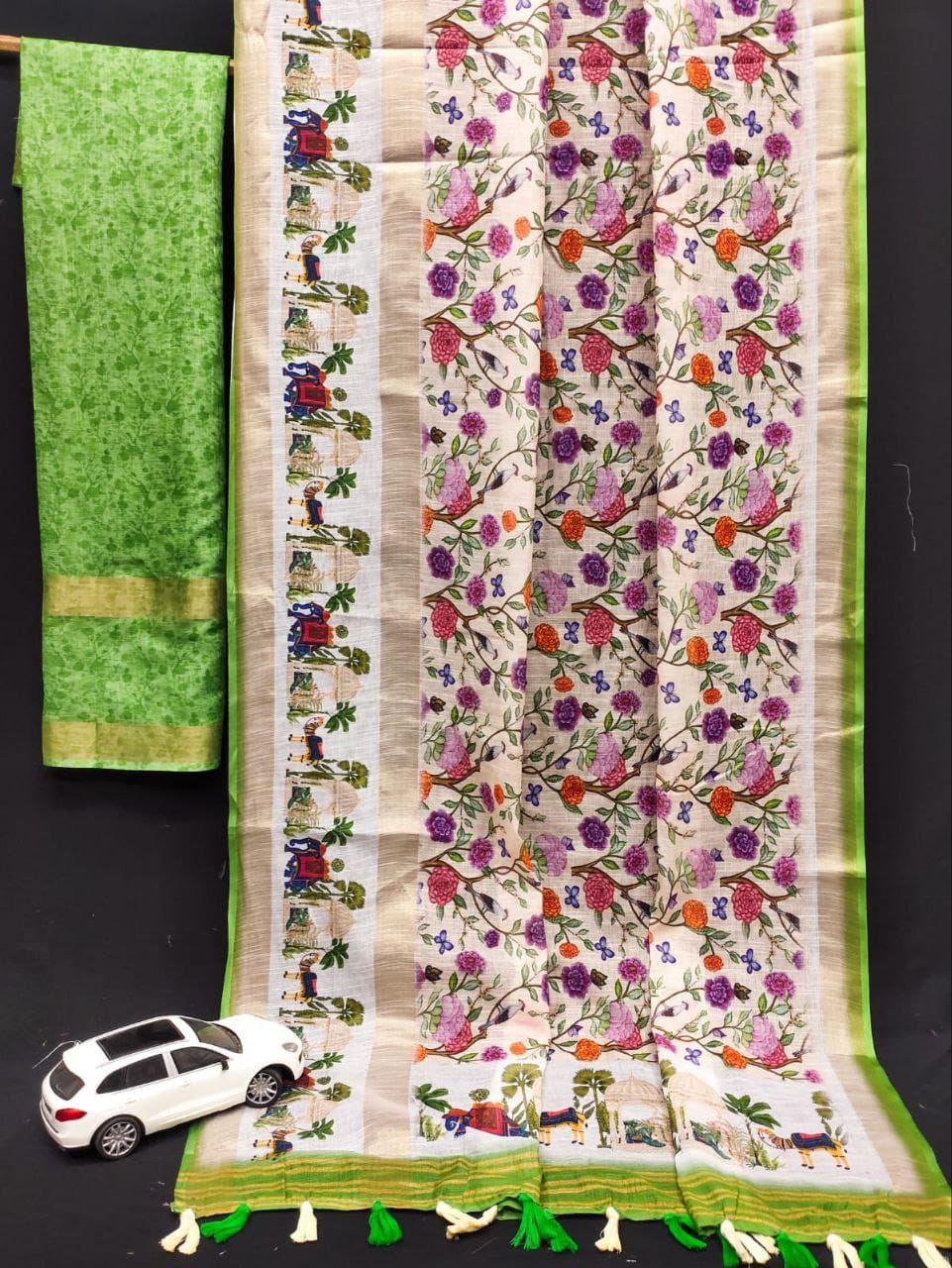 Kayatri New Gold Linen With Weaving Digital Print Saree