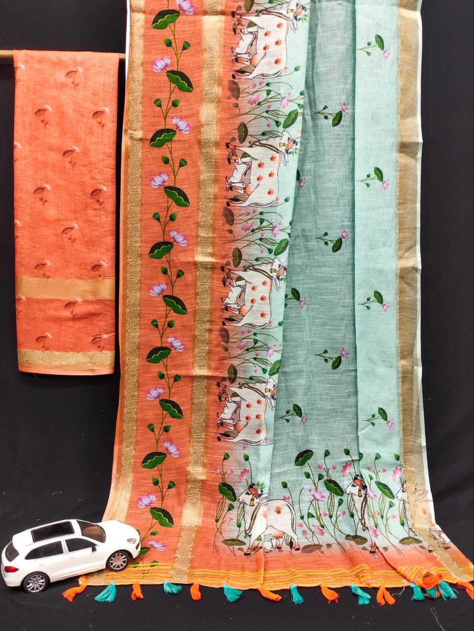 Kayatri New Gold Linen With Weaving Digital Print Saree