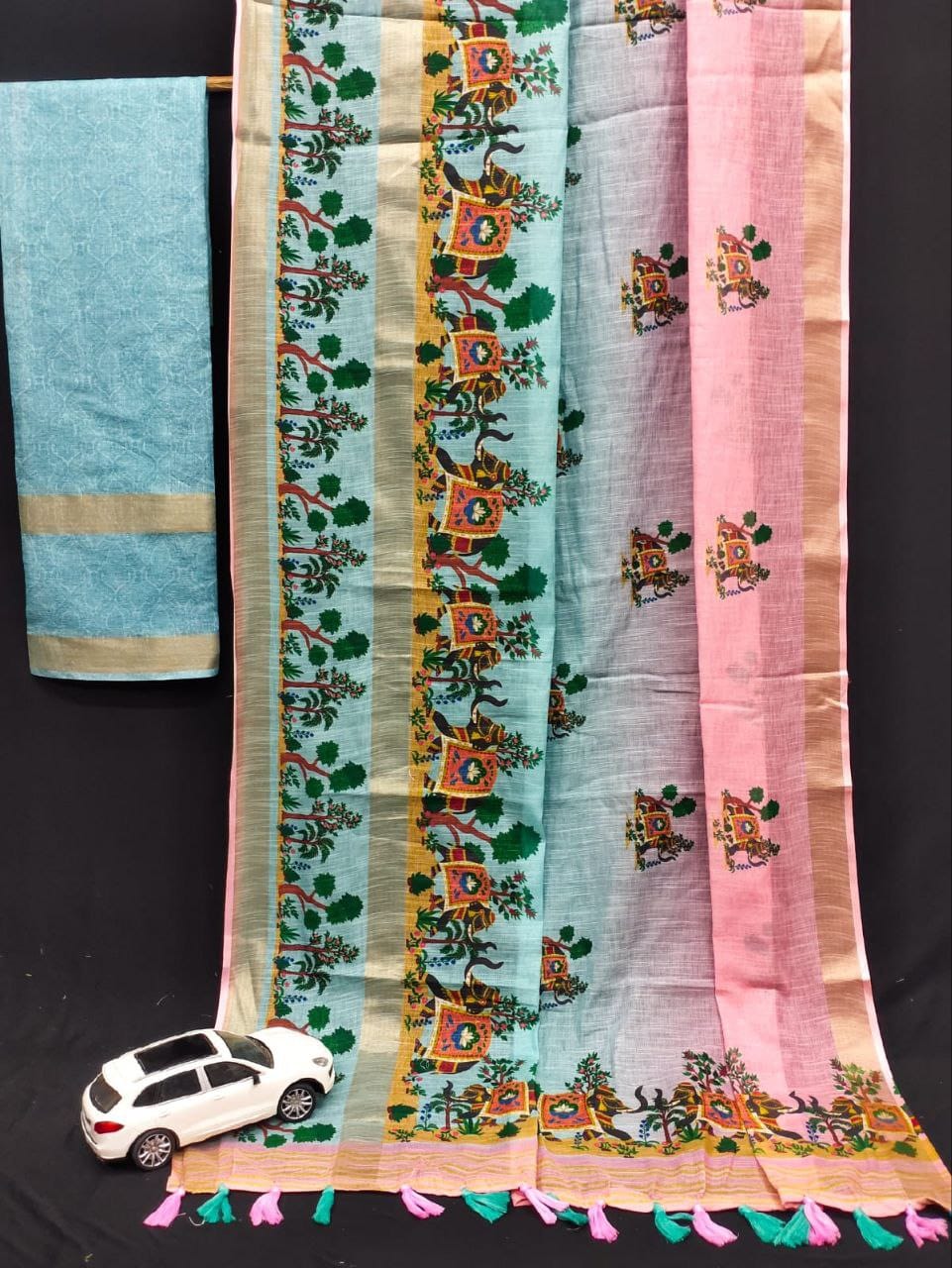 Kayatri New Gold Linen With Weaving Digital Print Saree