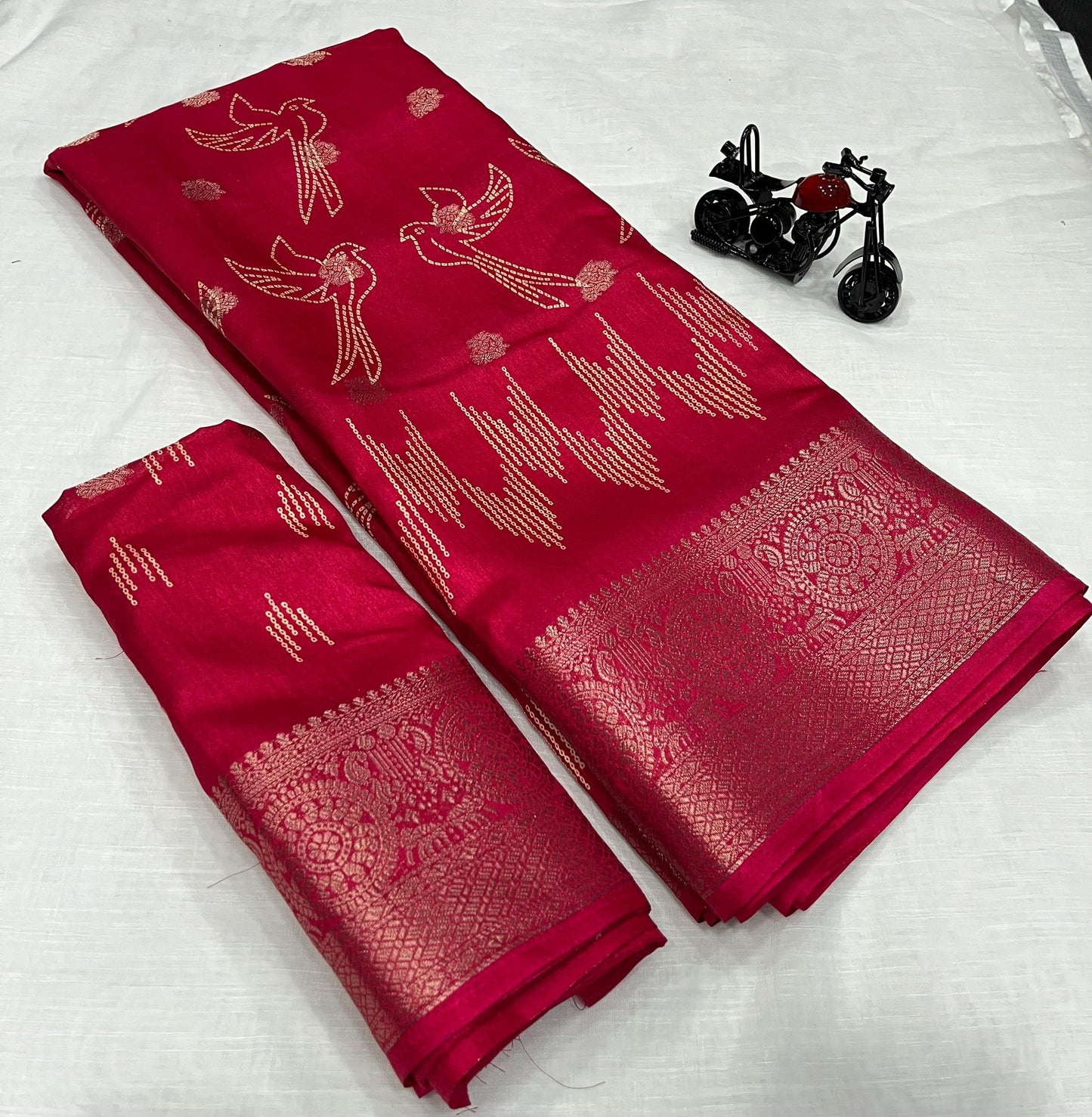 Kayatri New Pure Dola Silk With Jackard Printed Saree