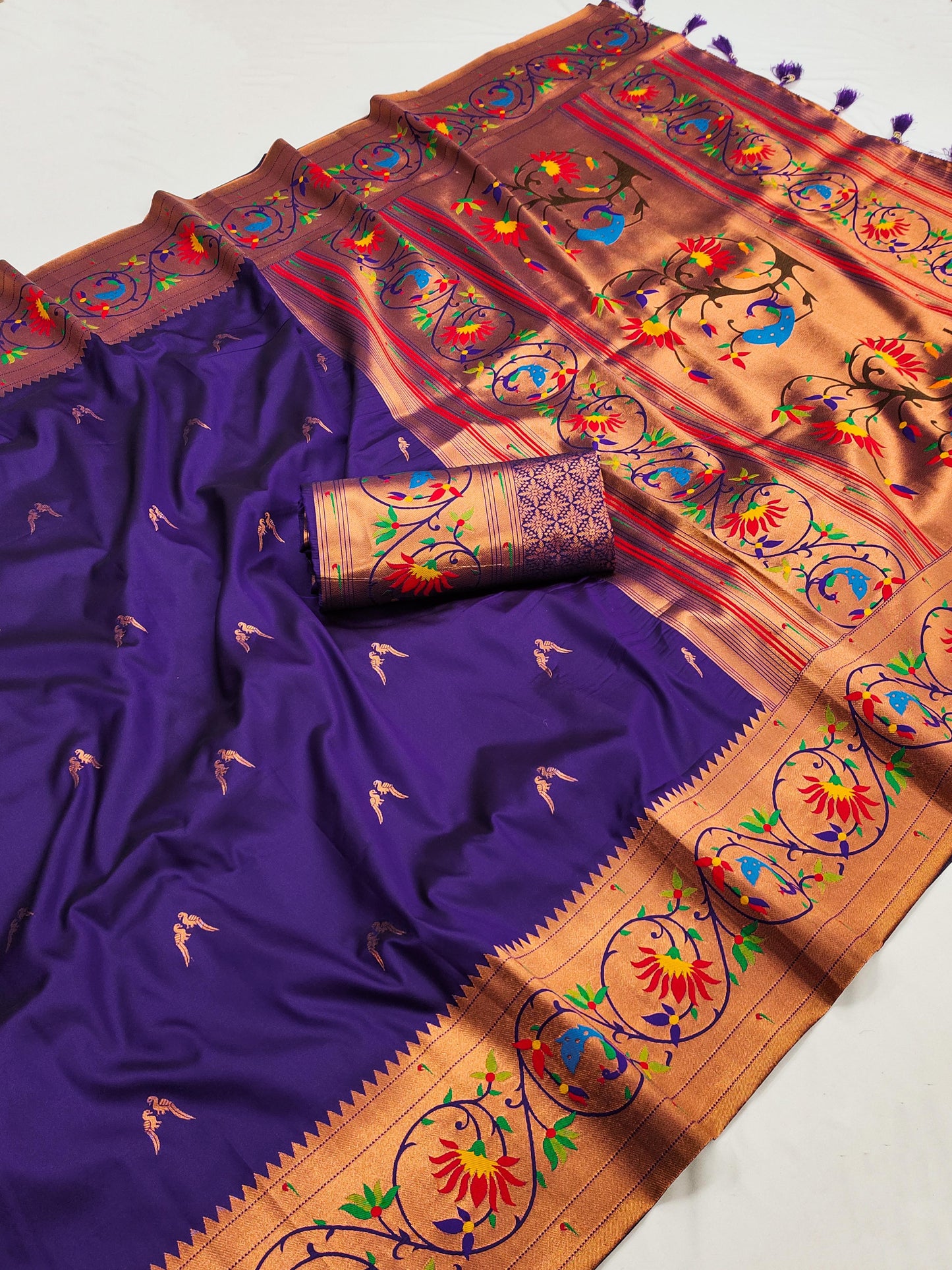Kayatri New Designer Peacock Design Meenakari Weaving Saree