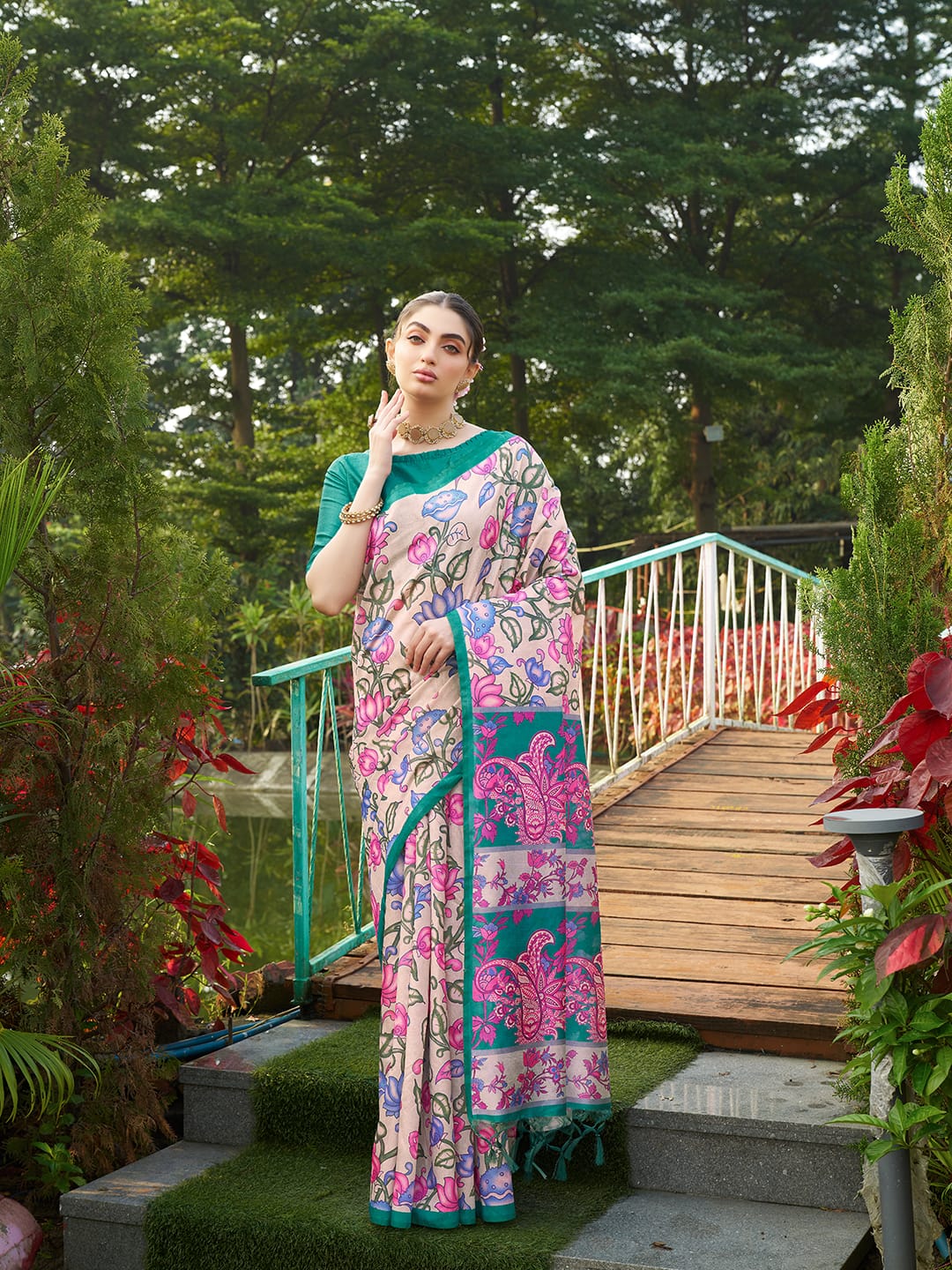 Kayatri New Soft Tussar Silk Kalamkari And Traditional Print Saree