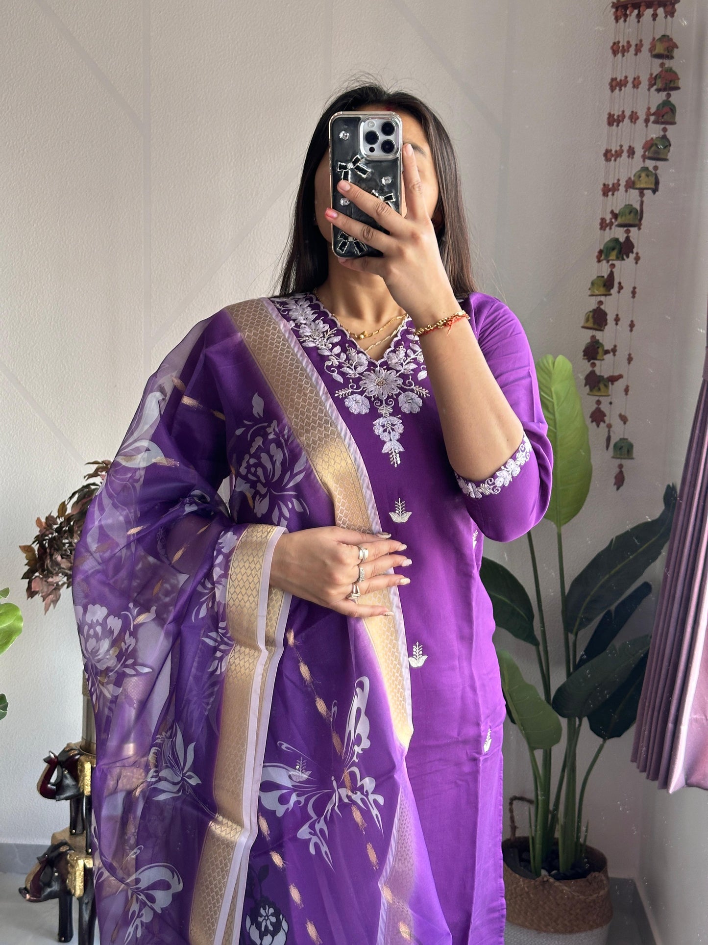 Kayatri Lounching New Designers Roman Silk Suit