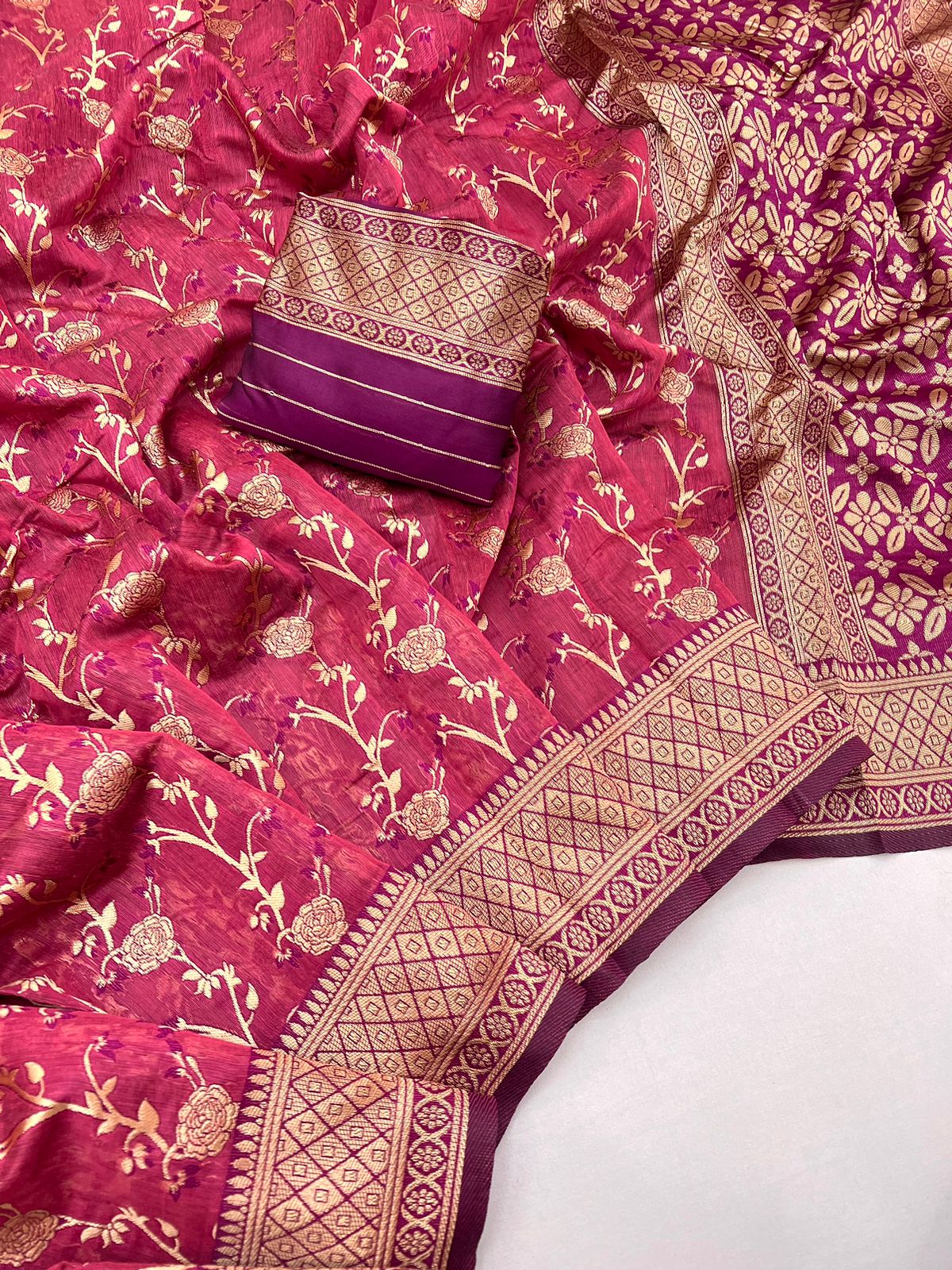 Kayatri New Soft Linen Cotton Zari Thread Weaving Saree
