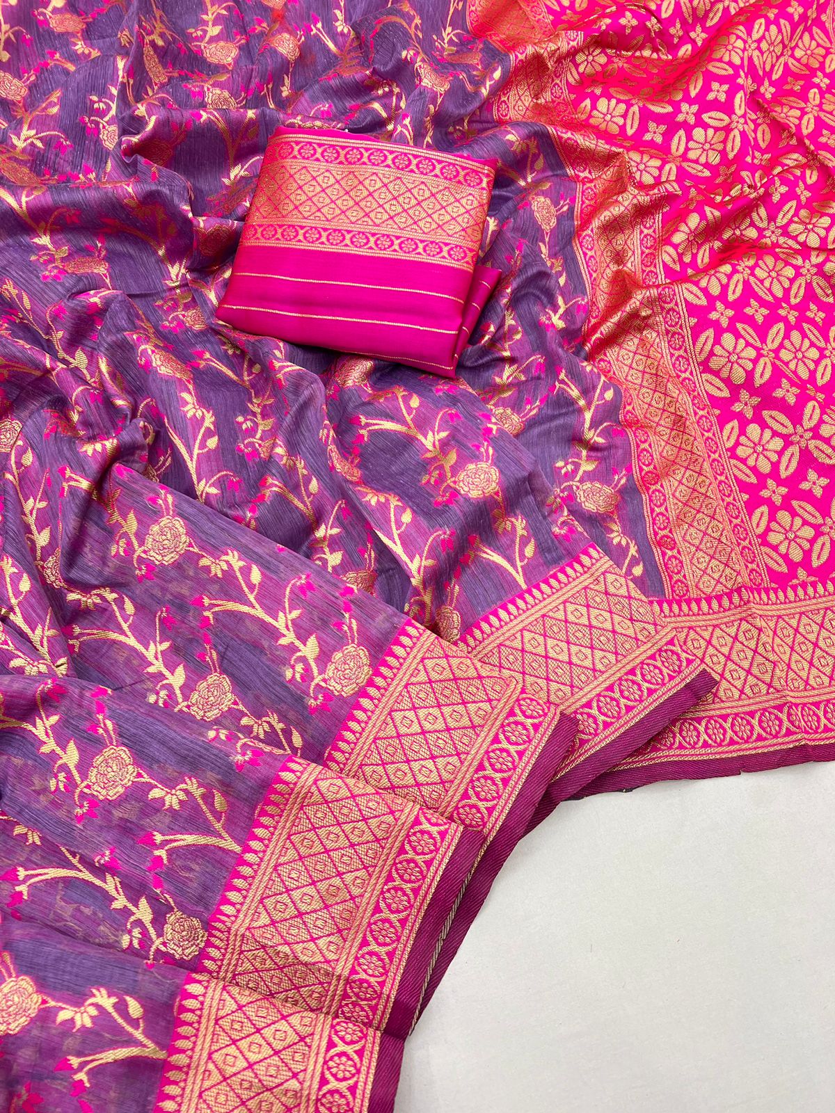 Kayatri New Soft Linen Cotton Zari Thread Weaving Saree