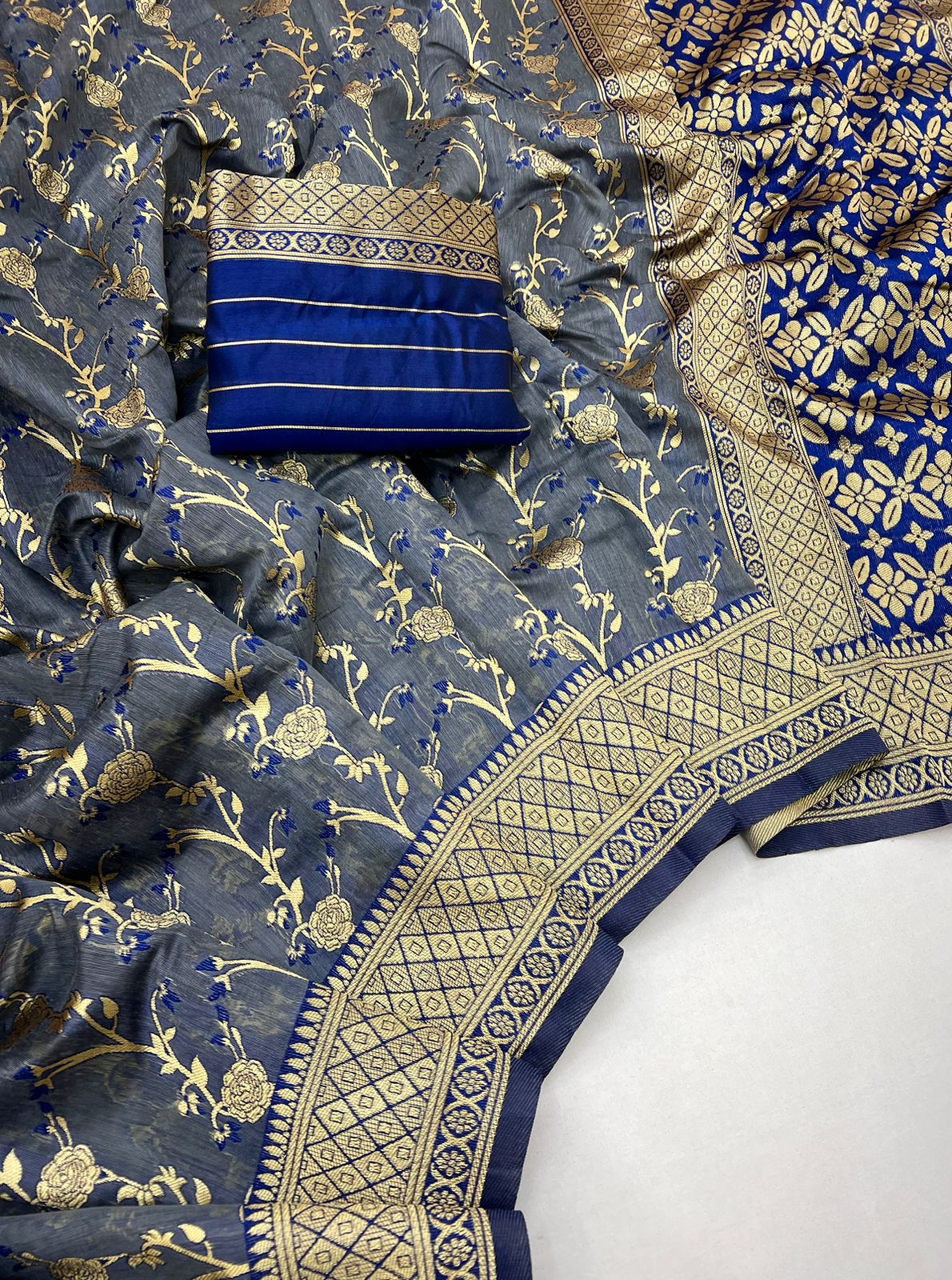 Kayatri New Soft Linen Cotton Zari Thread Weaving Saree