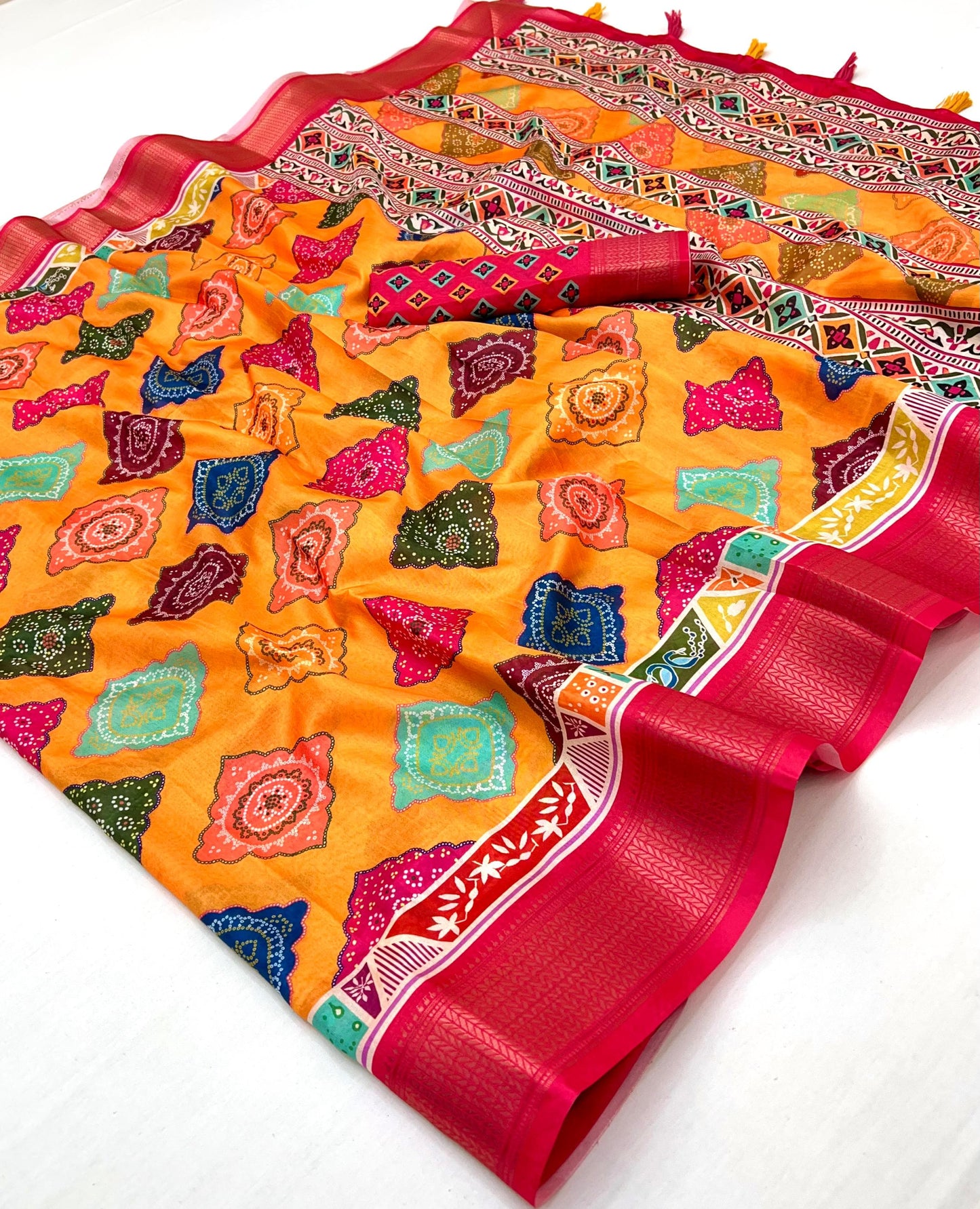 Kayatri New Soft Cotton Silk Bandhani Print Saree