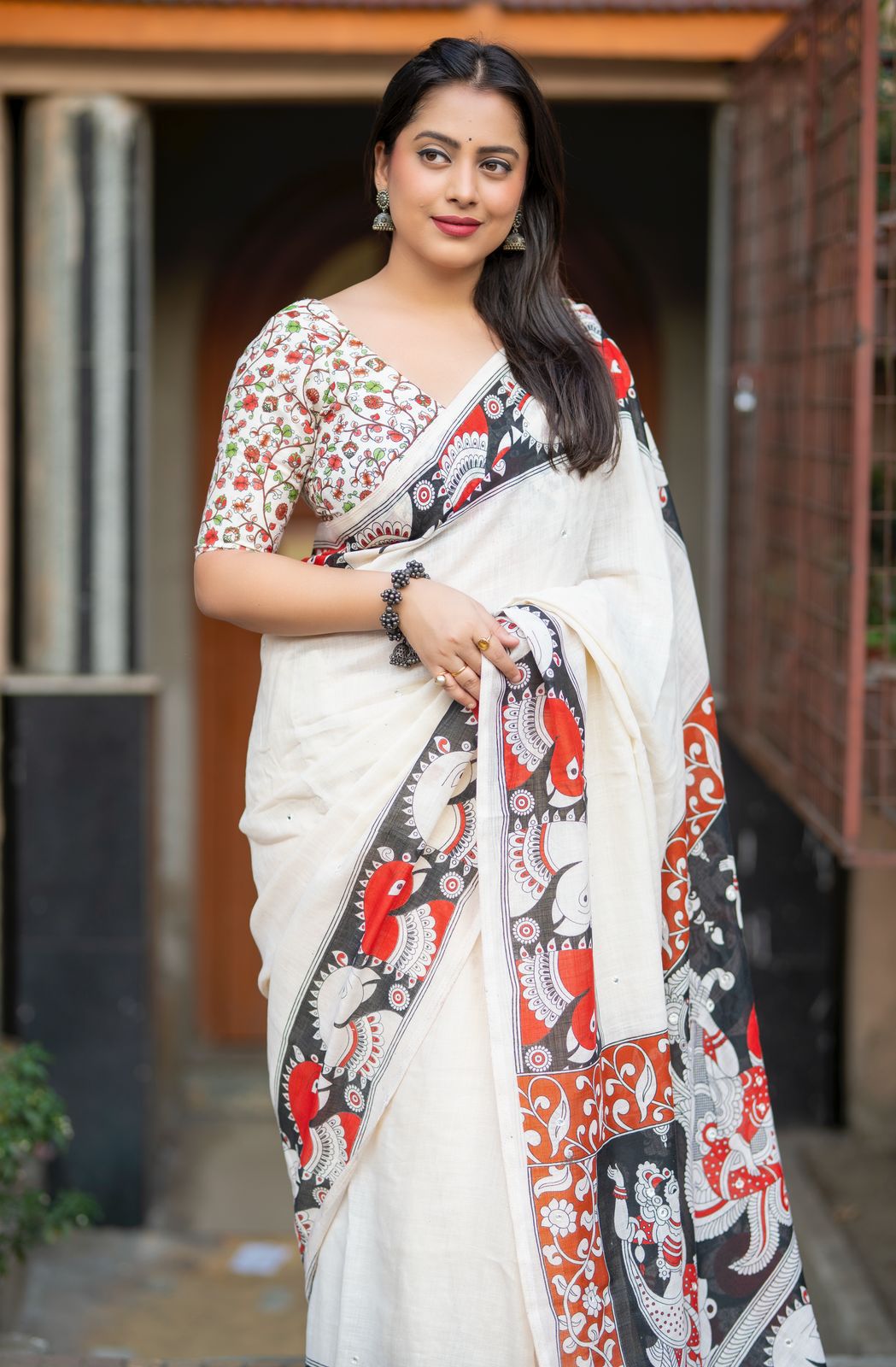 Kayatri New Soft Linen Gala Style Kalamkari Style Saree
