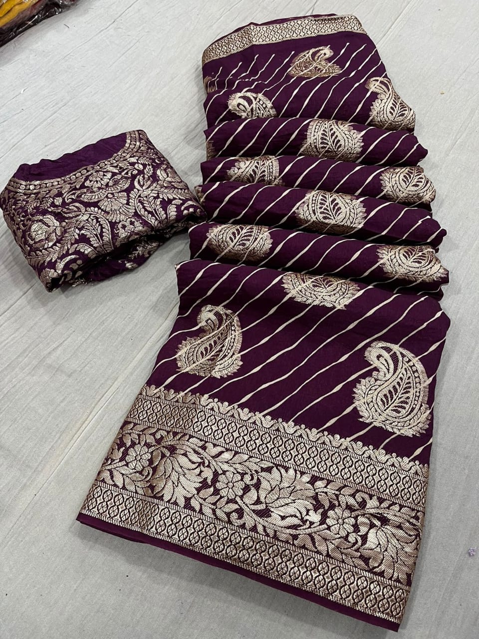 Kayatri New Pure Russian Silk Heavy Zari Weaving Saree