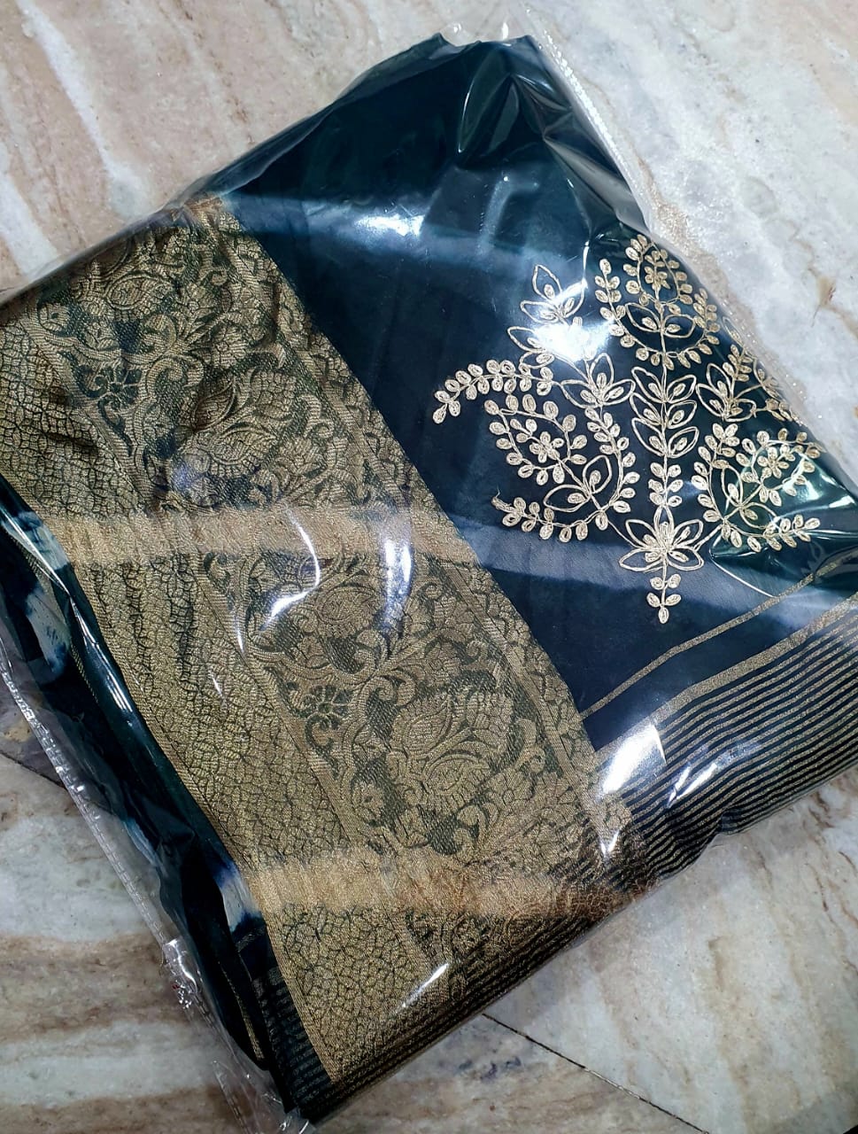 Kayatri New Pure Organza Pittan Work Leheriya Style Saree