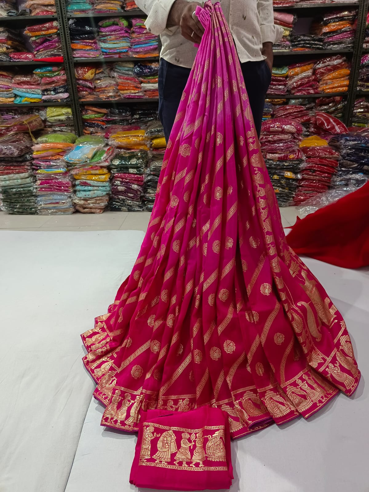 Kayatri New Pure Dola Radian Silk Zari Saree