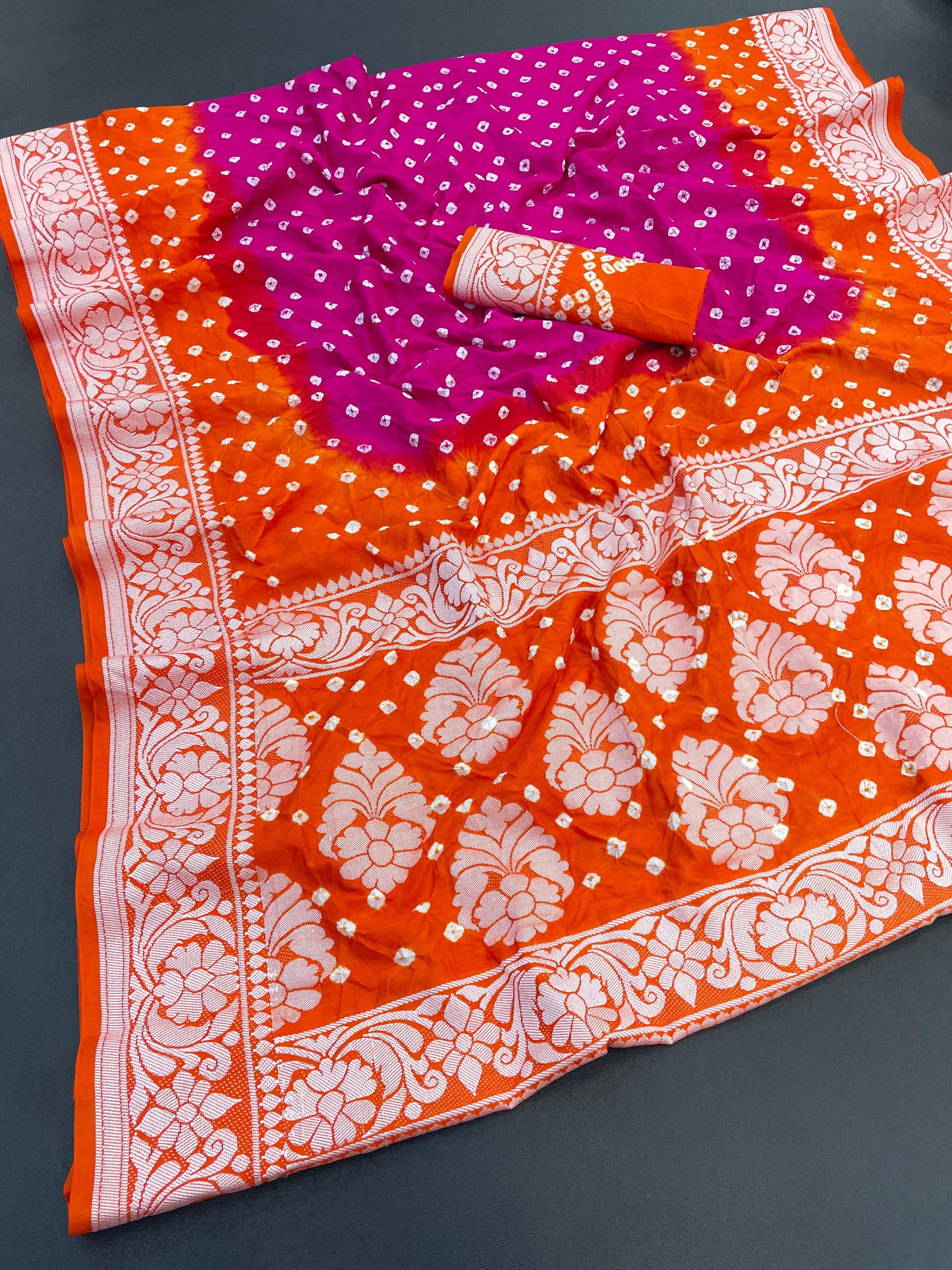 Kayatri New Dola Silk Hand Bandhej Saree