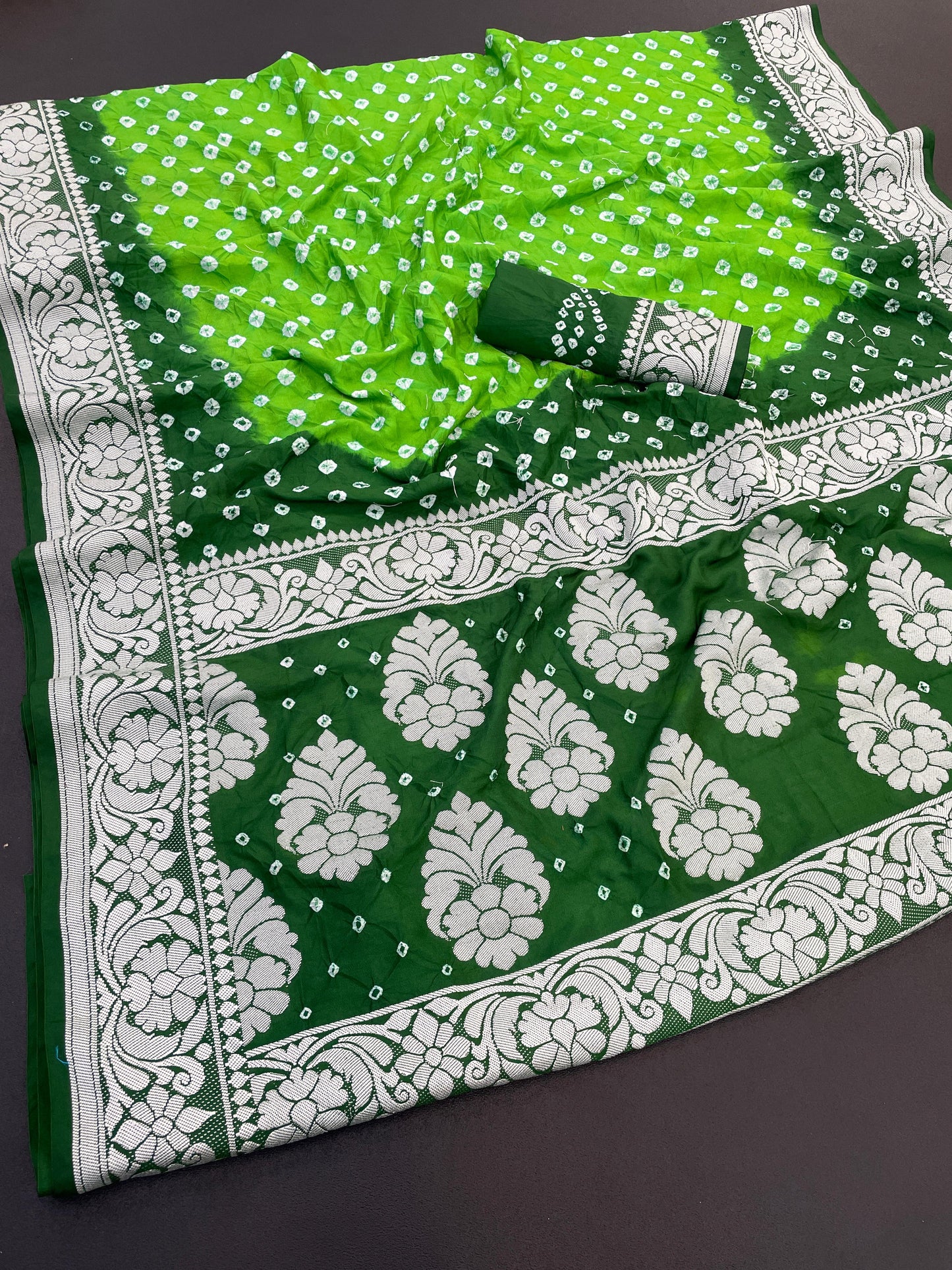 Kayatri New Dola Silk Hand Bandhej Saree