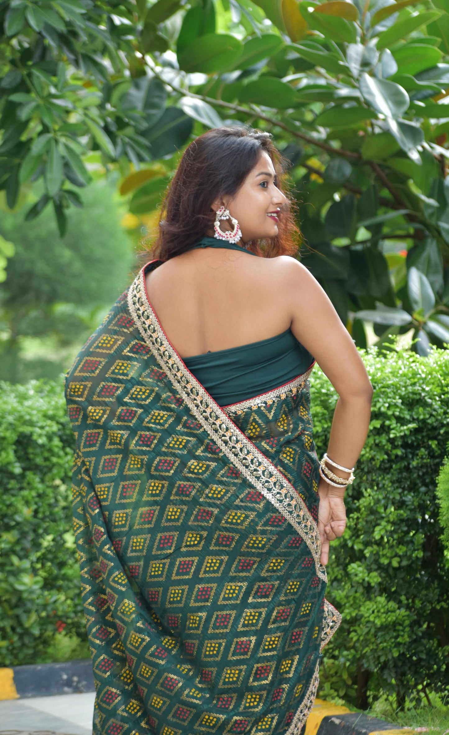 Kayatri New Elegant Bandhej Chex Cotton Silk Saree with Stylish Border & Pallu
