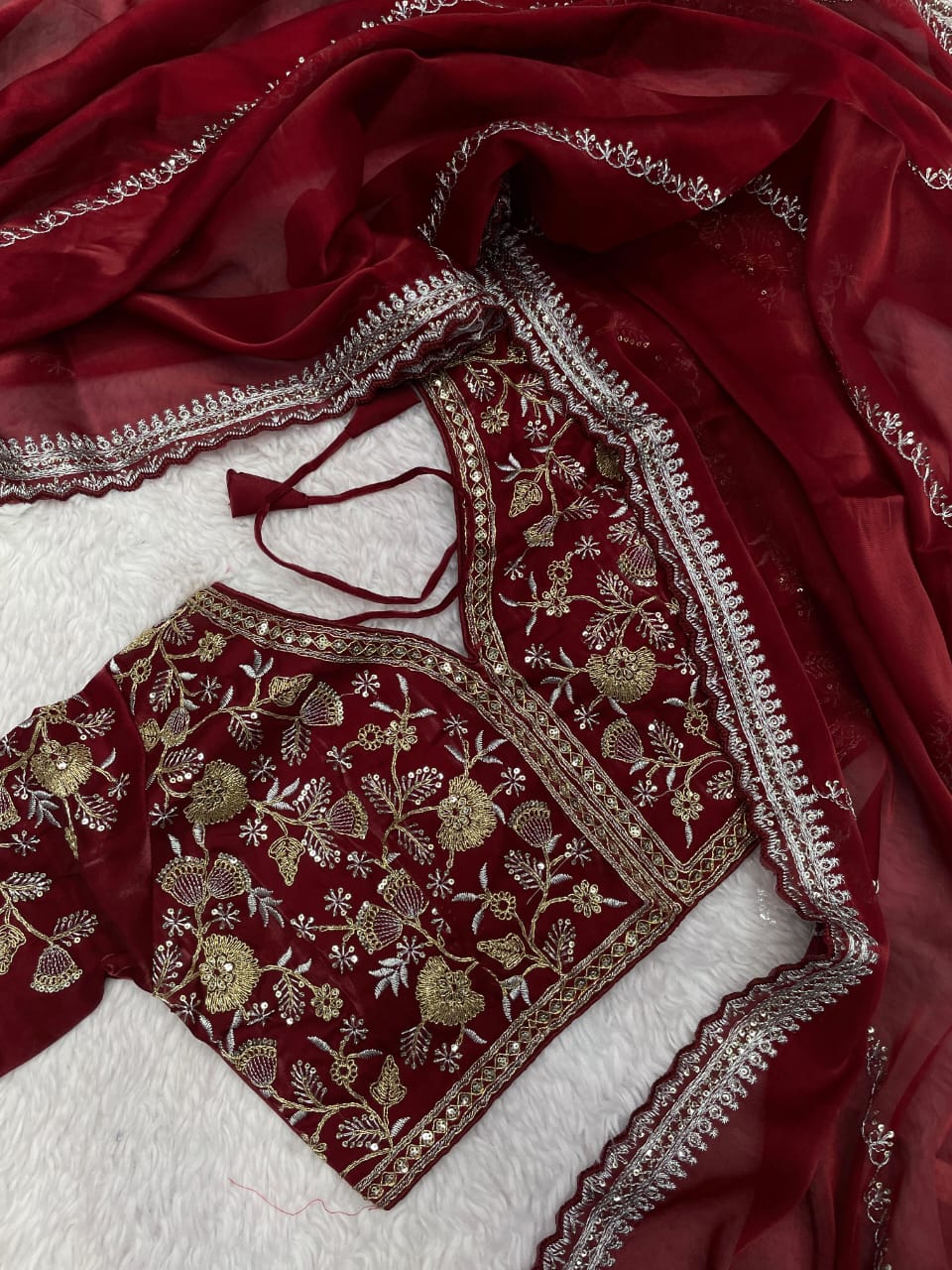 Kayatri Glamour Glow – Zimmy Choo Satin Saree