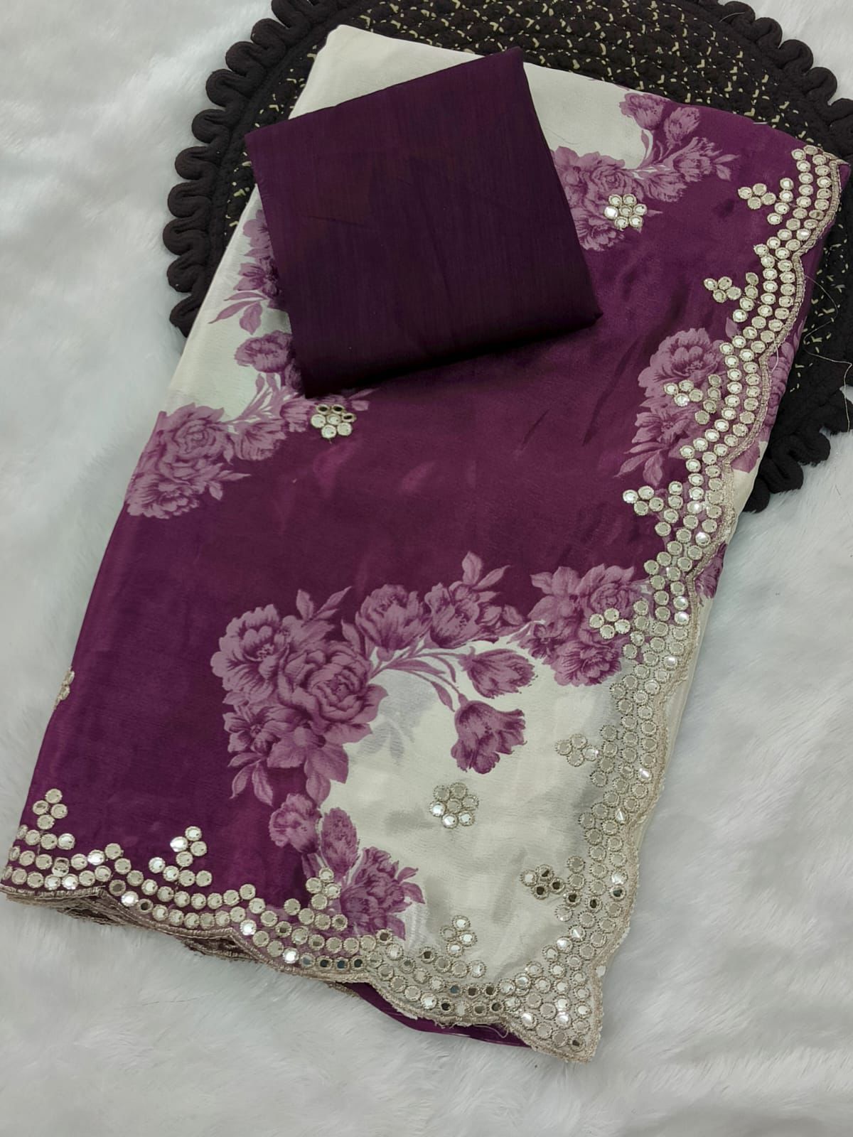 Kayatri Chinon Thread & Cut Work Set