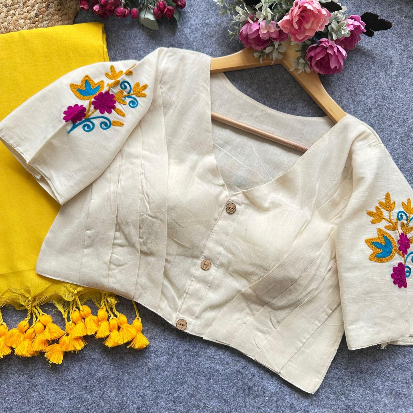 Kayatri New Presenting a Khadi Cotton Saree And Beautiful Heavy Saree