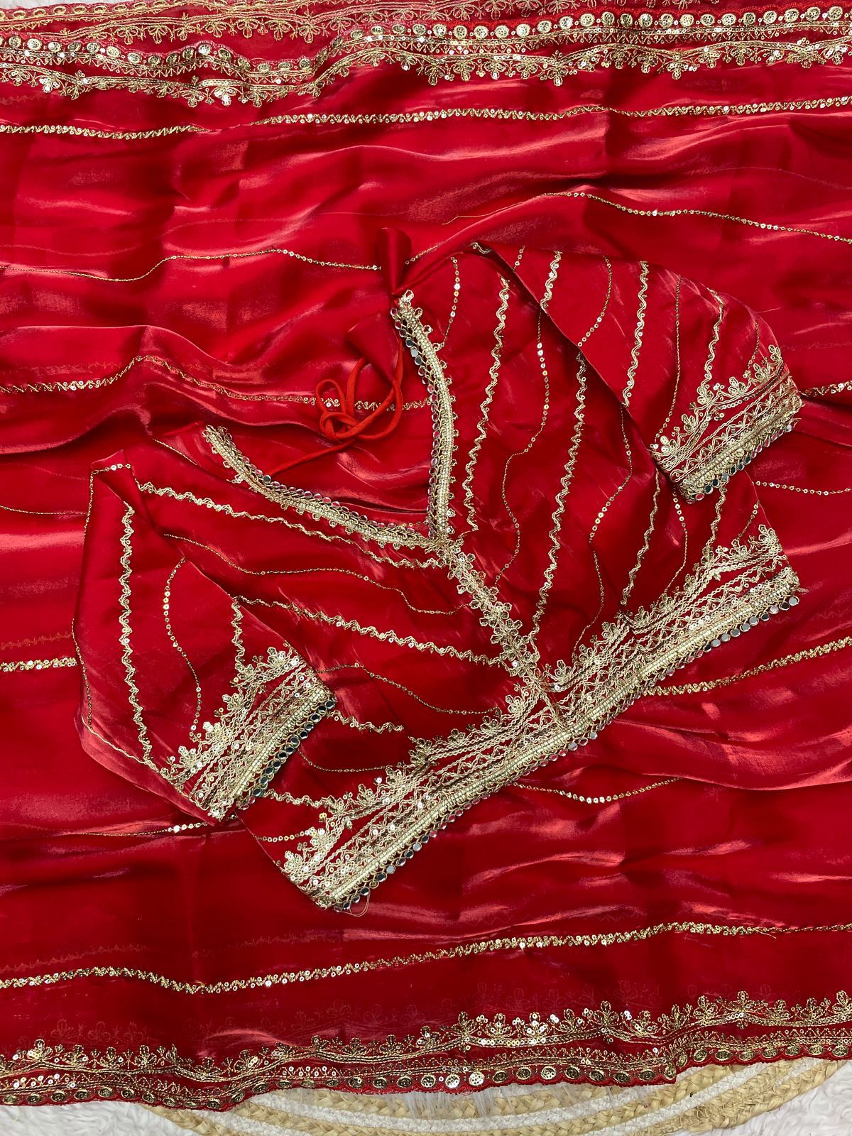 Kayatri New Pure Zimmy Choo Satin Saree With Beautiful 3MM Sequence Zari sarre