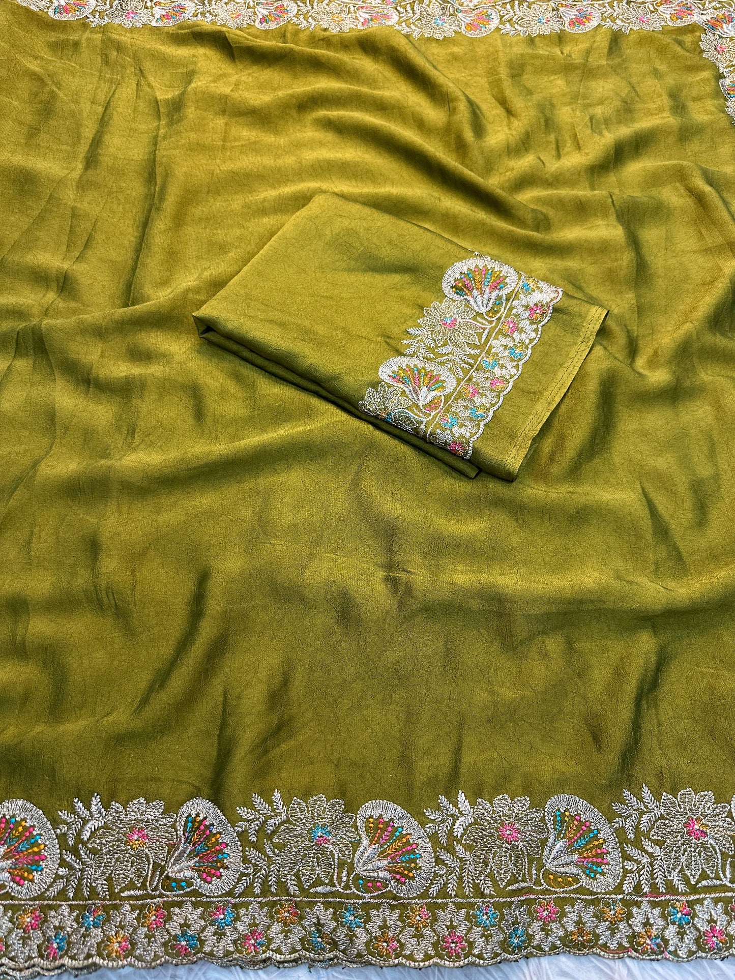 Kayatri New Soft Crush Silk Fabric Saree With Fancy Sequince Thread Embroderiy Work All Over Sequince Butta Saree