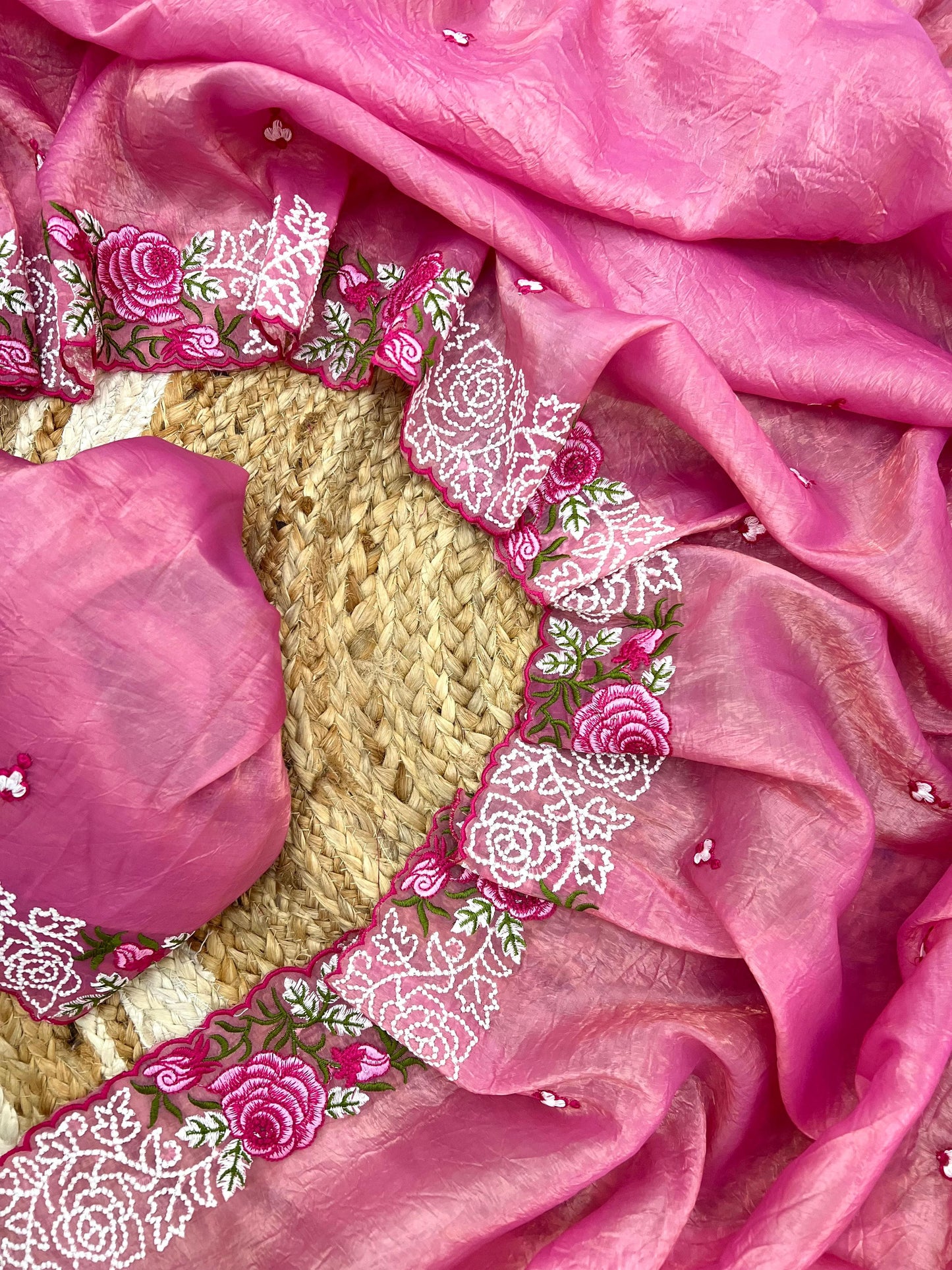 Kayatri New Pure gold crush beautiful designer Rose Flower thread work saree