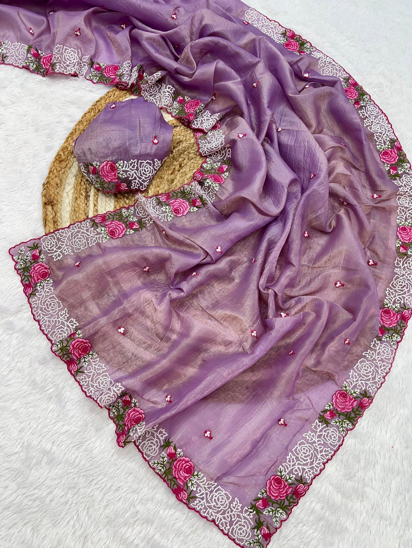 Kayatri New Pure gold crush beautiful designer Rose Flower thread work saree