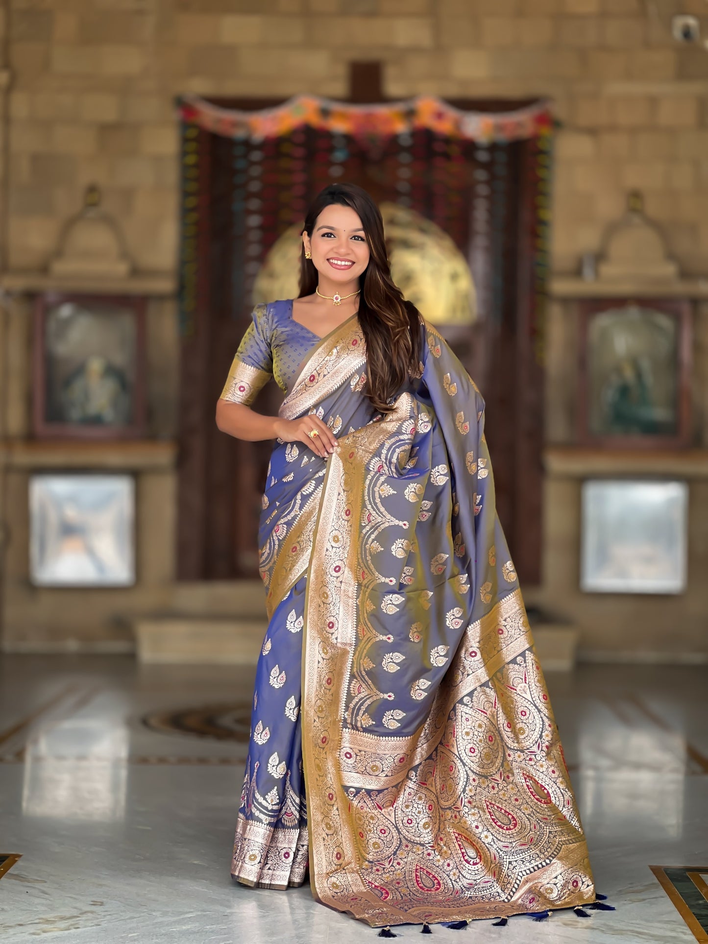Kayatri New Banarasi silk saree is weaved with Premium soft Silk