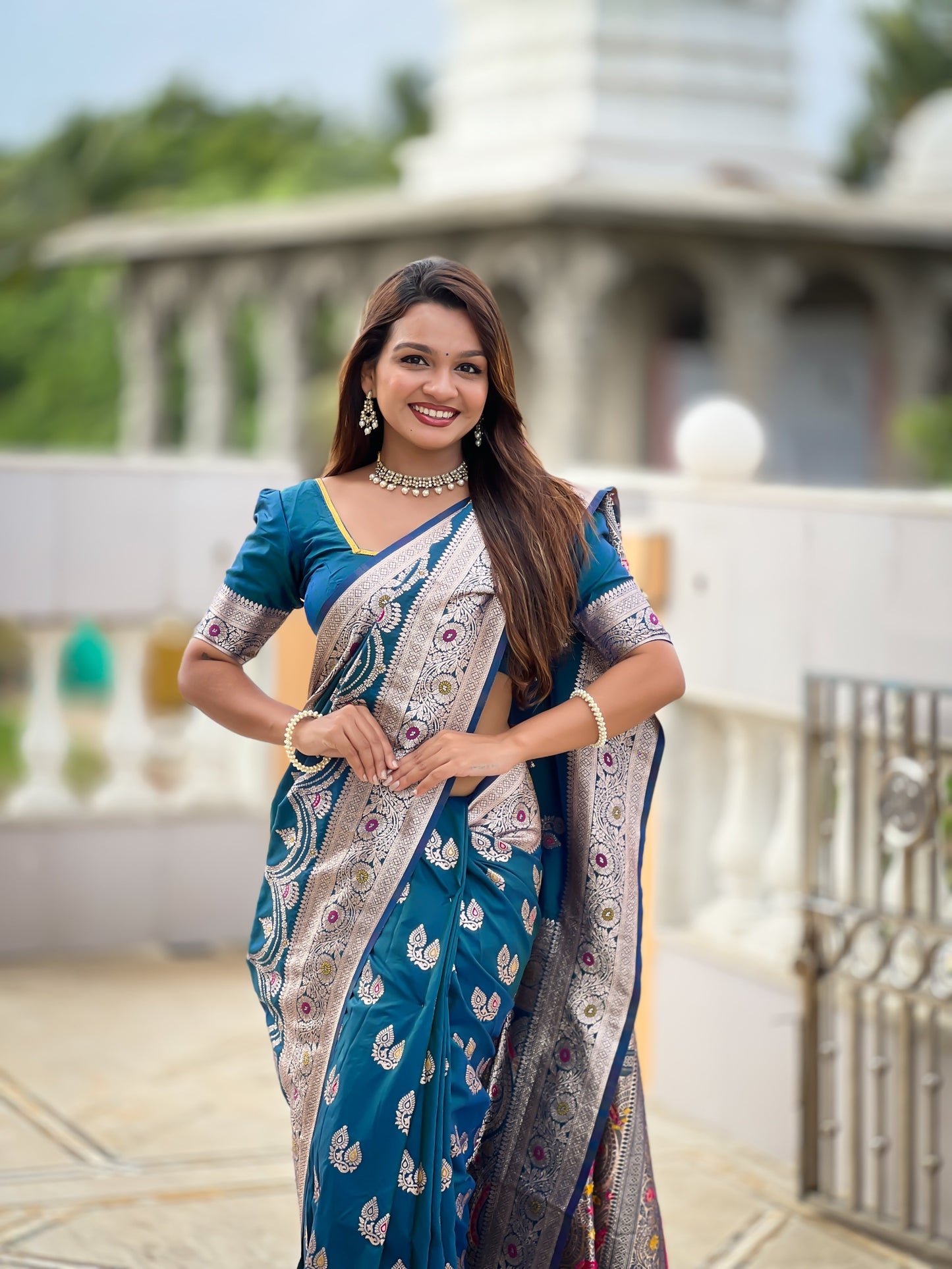 Kayatri New Banarasi silk saree is weaved with Premium soft Silk