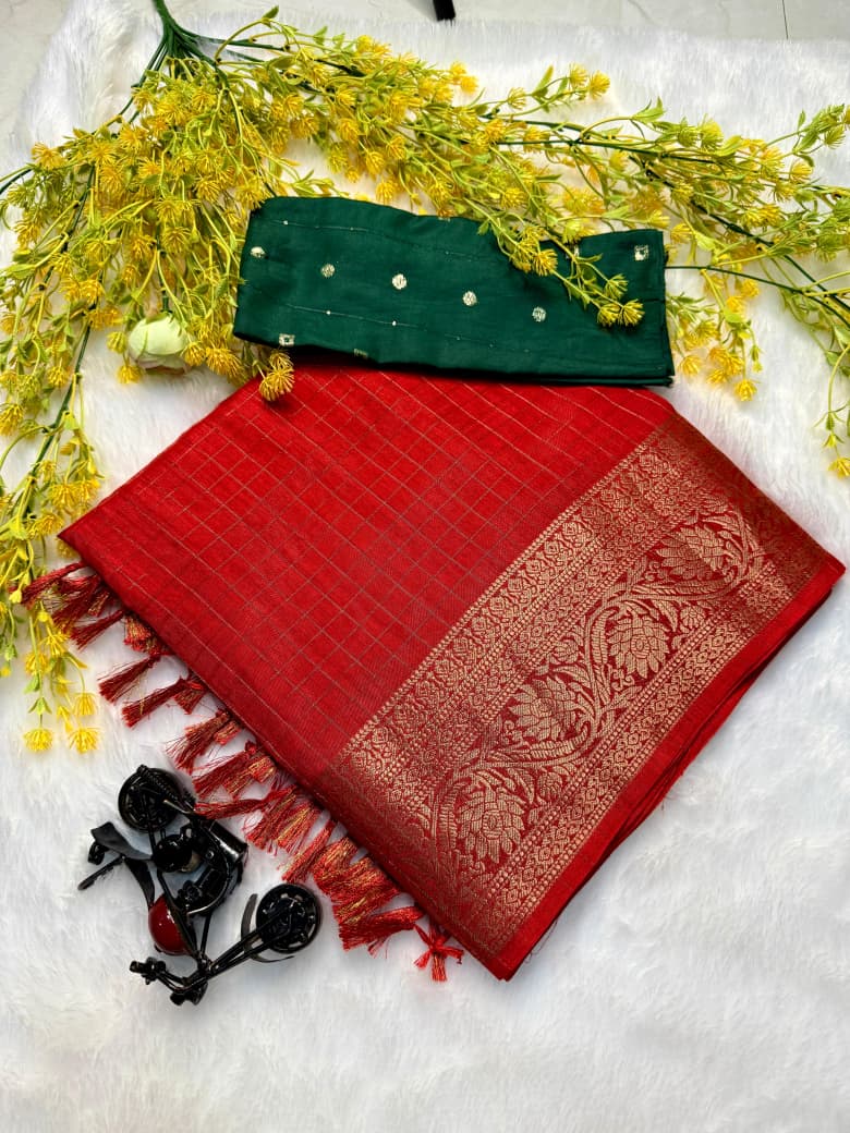 Kayatri New super dola chex and recco jari saree with tussle on pallu Saree