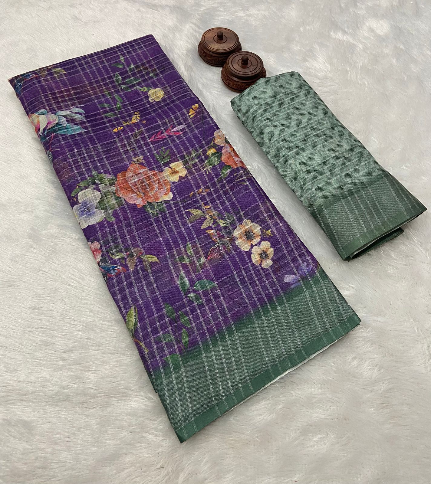 Kayatri New zari weaving border and all over zari checks weaving pattern and beautiful digital floral print