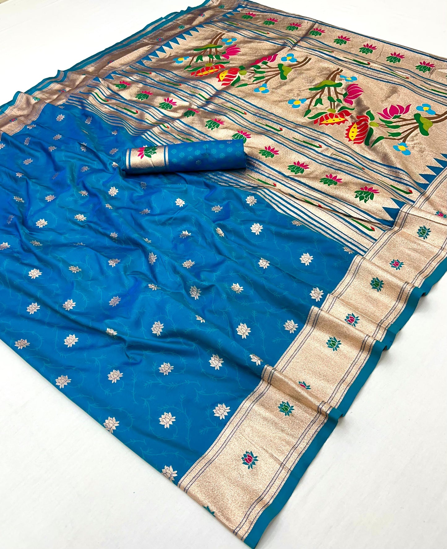 Kayatri New oft Pethani silk saree with zari weawing lotus design and Meenakari weawing Rich lotus flower pallu