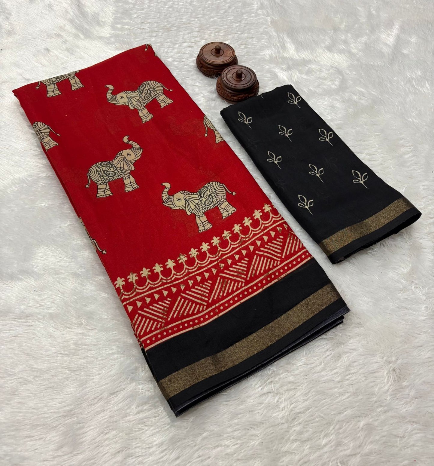 Kayatri New Mul Mul Cotton Sarees are traditional Indian sarees