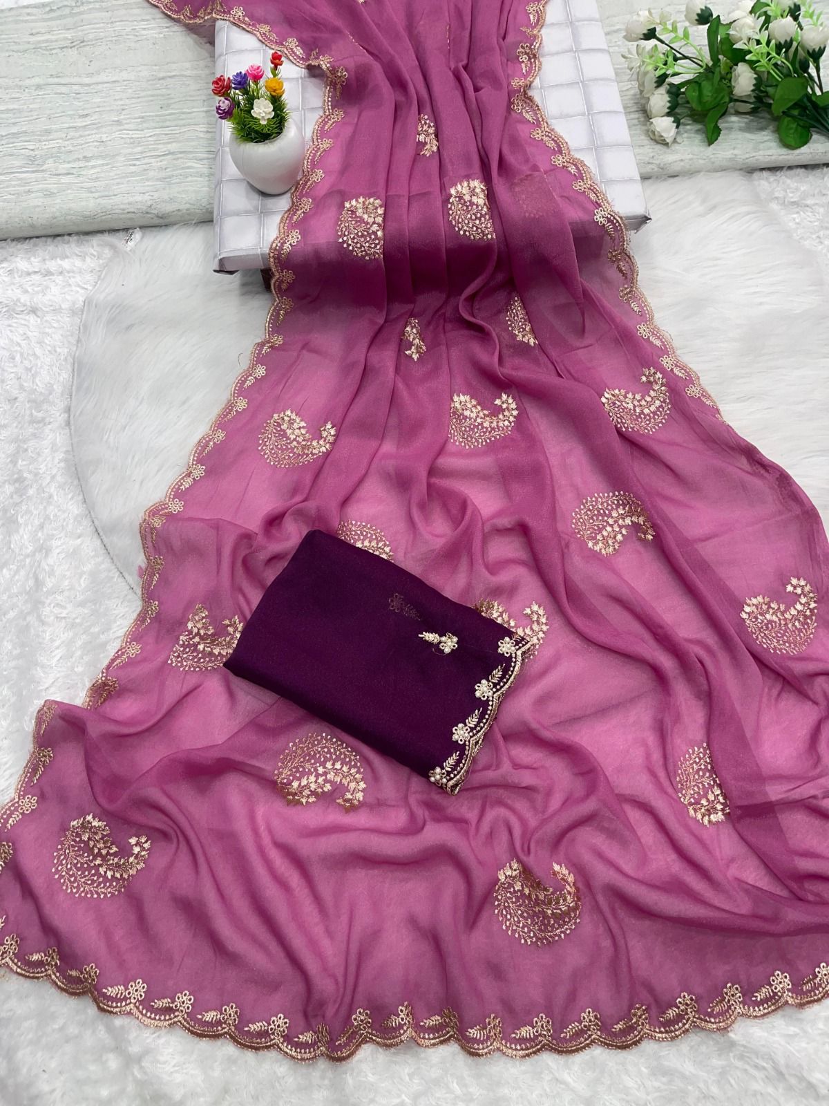 Kayatri New Present new saree with elegant embroidery work