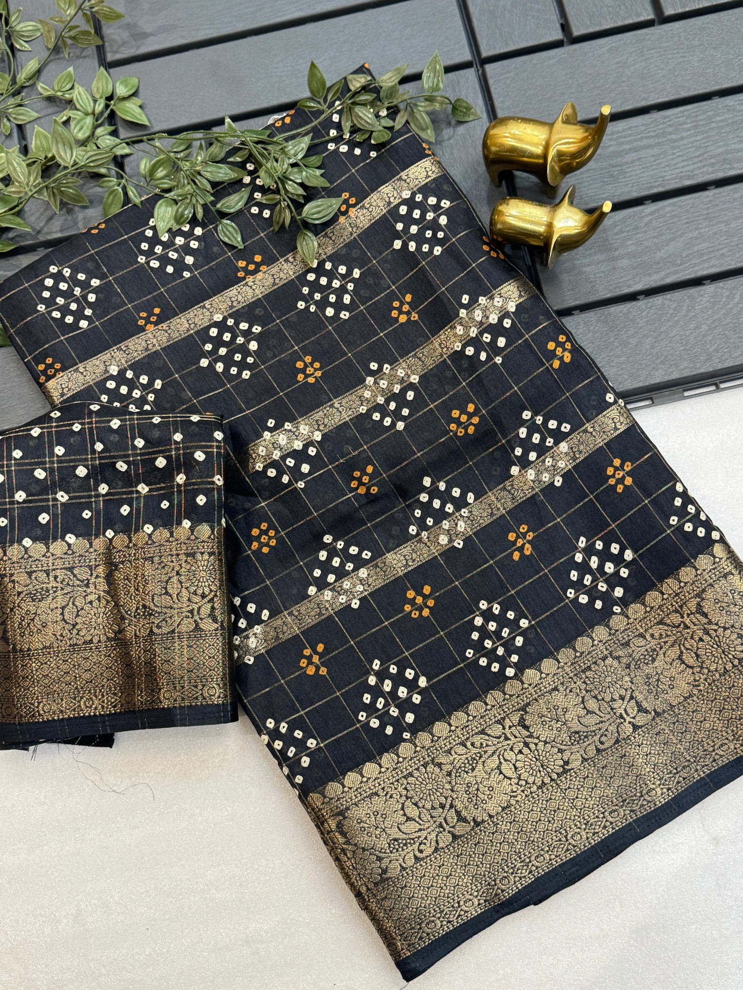 Kayatri New Beautiful Dola silk sarees with all over weaving line and chex Bandhani print saree