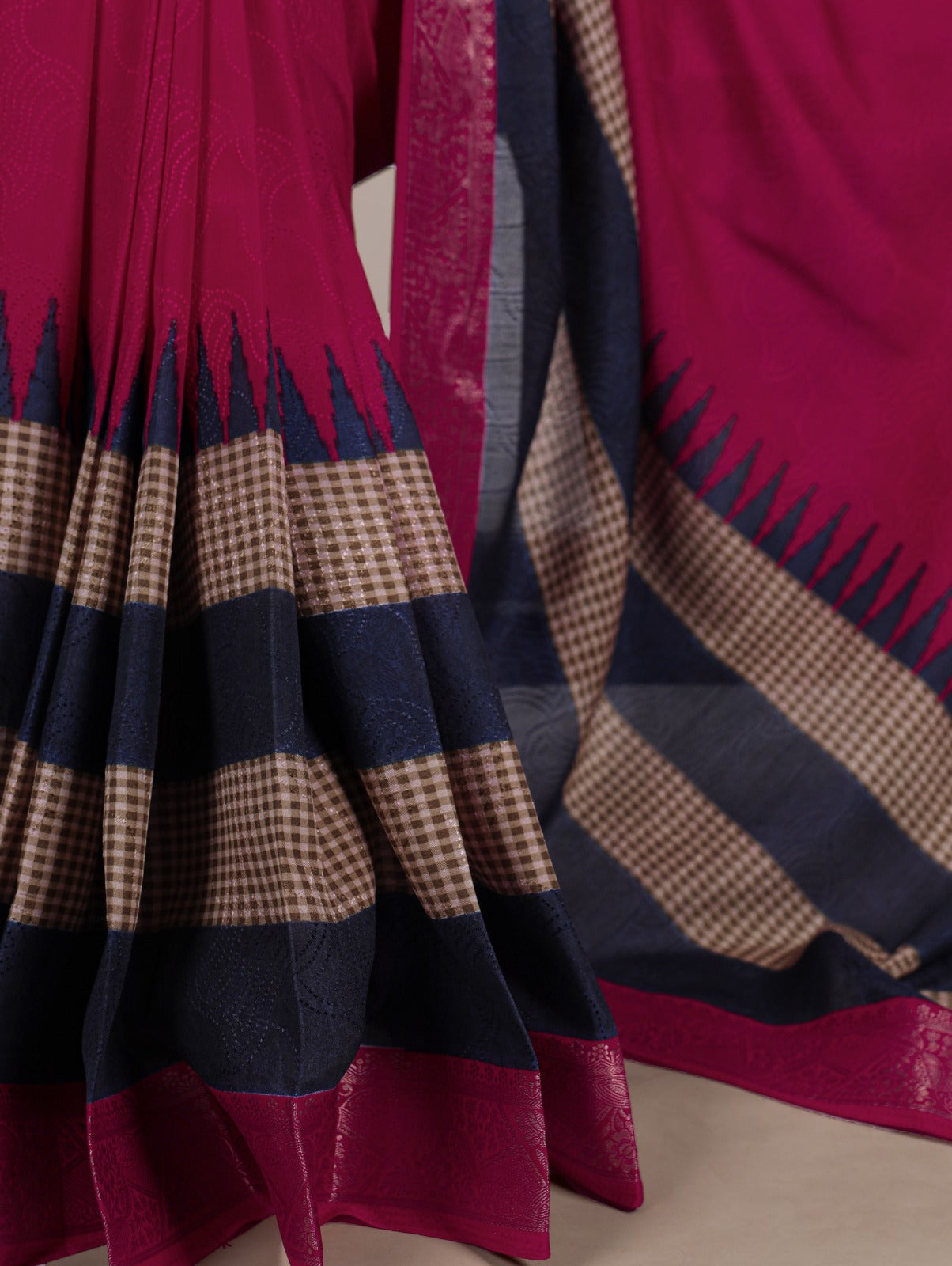 Kayatri New Soft cotton feel royal zari border pure Indian aesthetic wrapped in simplicity.